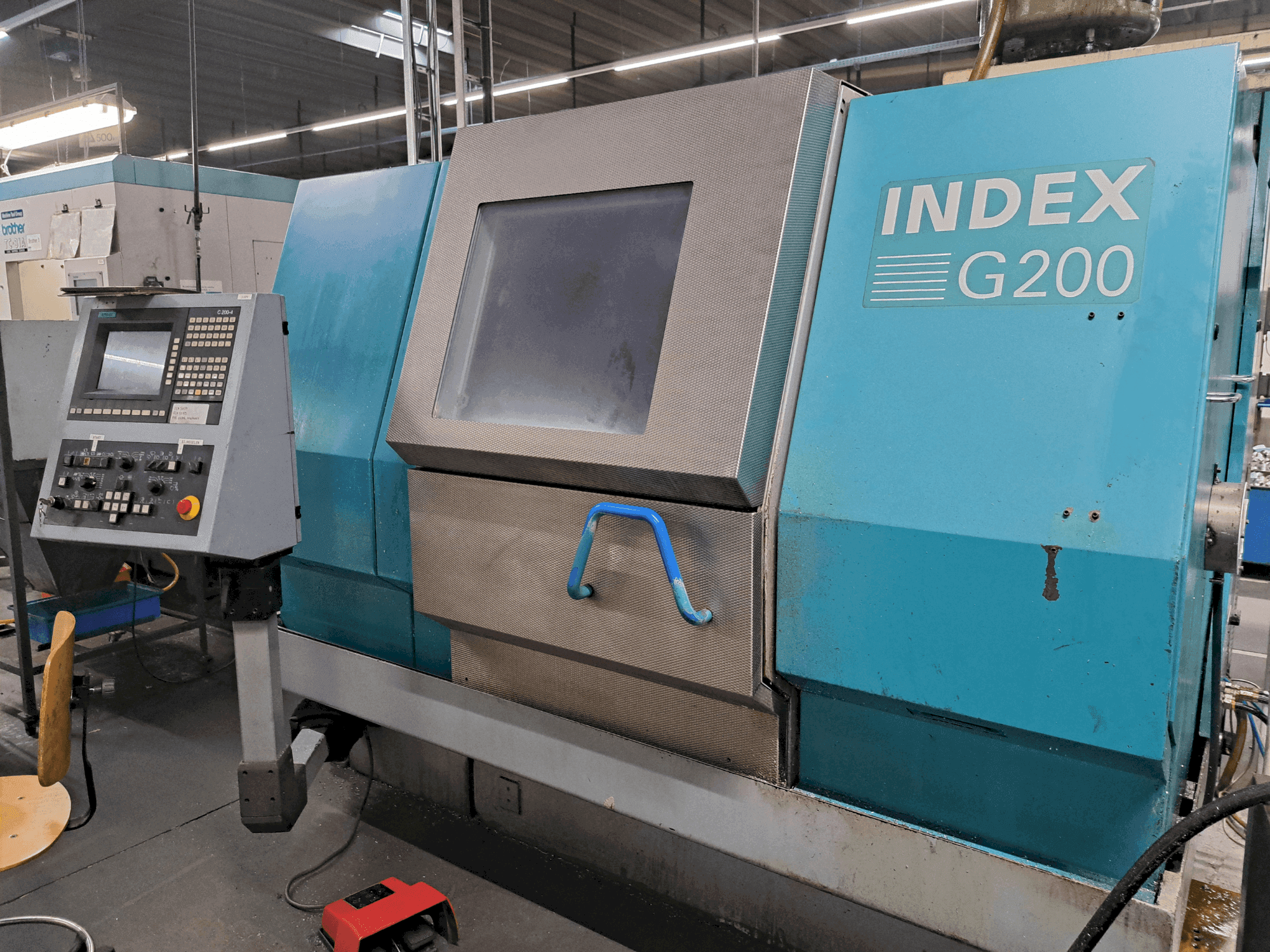 Prikaz stroja Index G200 sprijeda