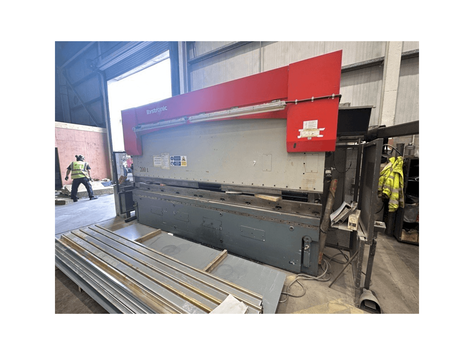 Prikaz stroja Bystronic PR 200 x 4100 sprijeda