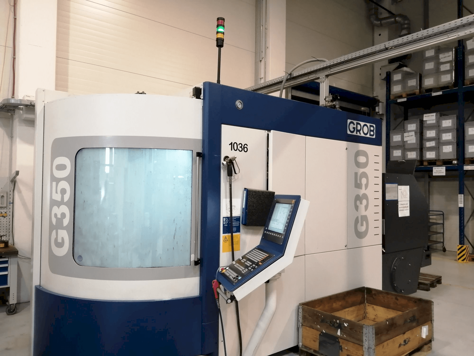 Prikaz stroja GROB G350 sprijeda