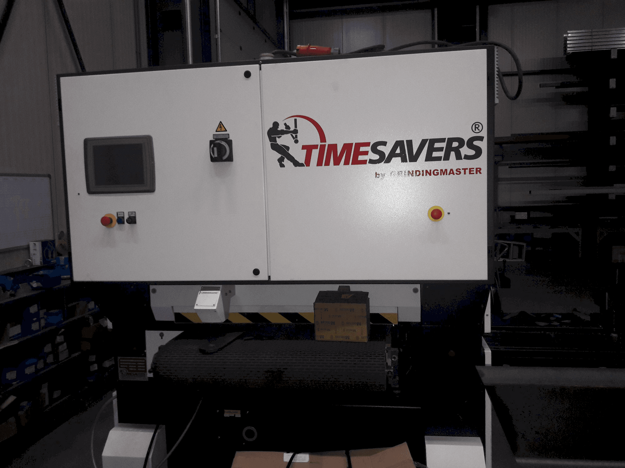 Prikaz stroja TIMESAVERS 42-SERIE-900-WWB-S sprijeda