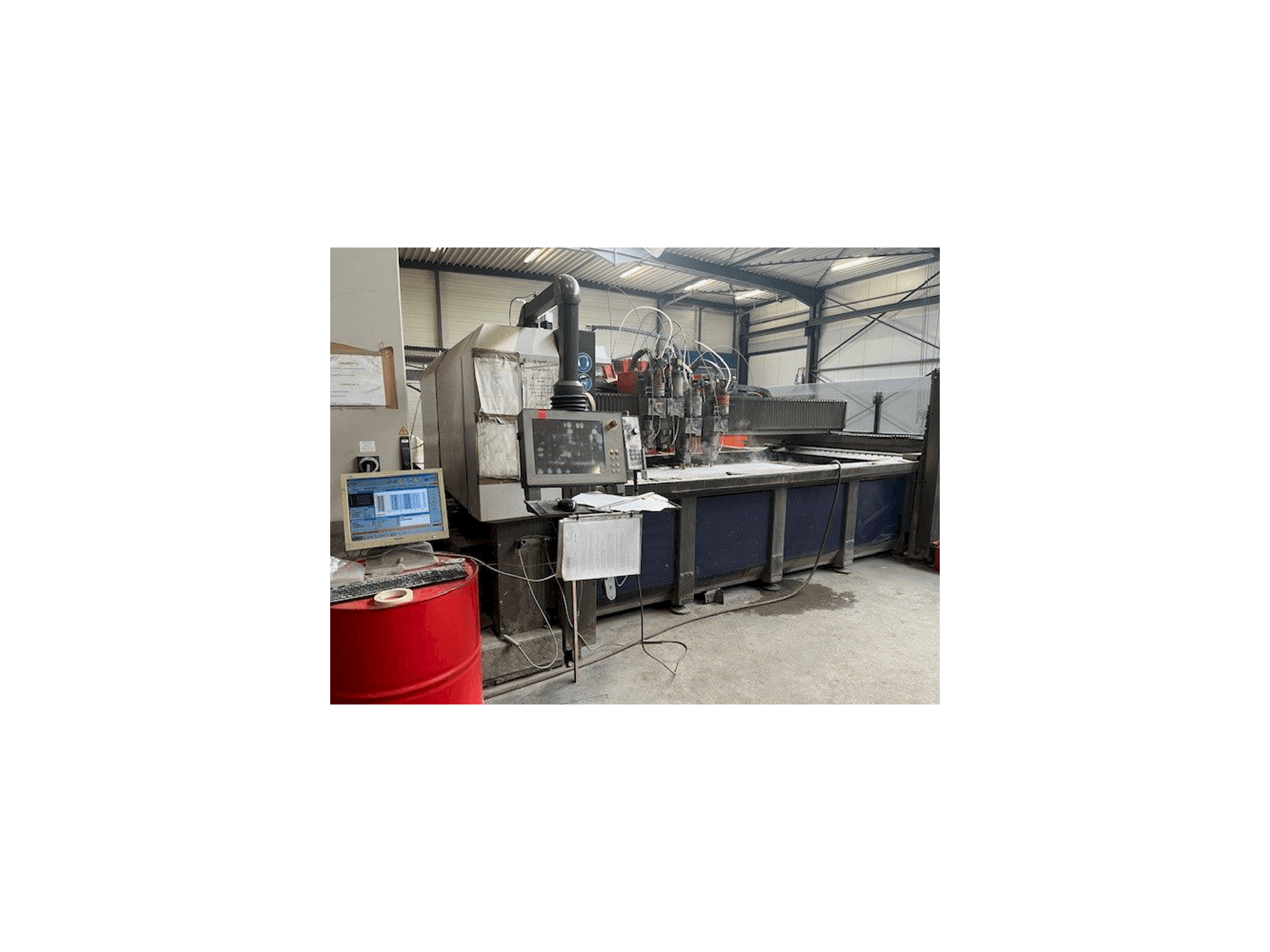 Prikaz stroja Bystronic ByJet Pro 3015 sprijeda