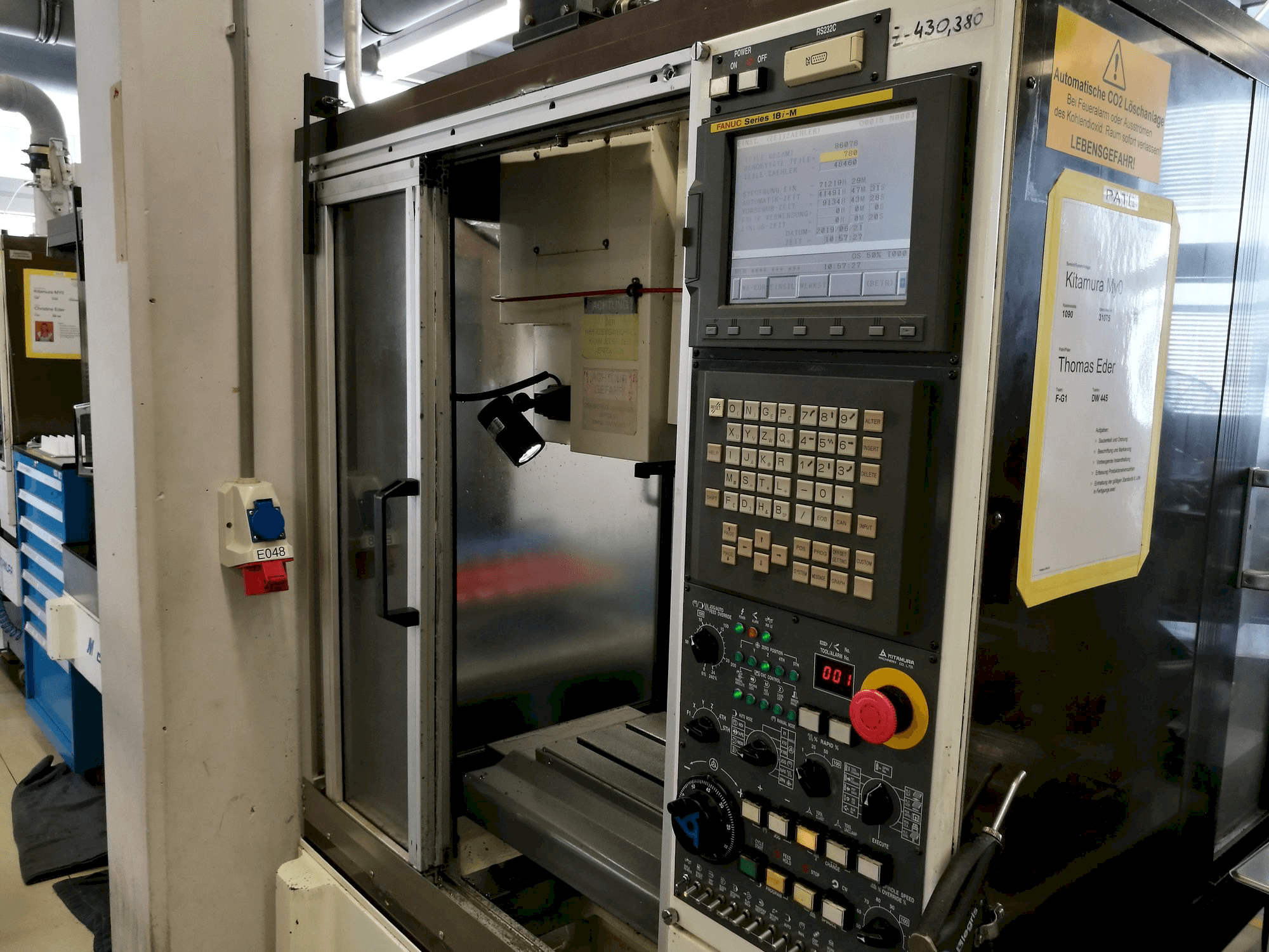 Prikaz stroja Kitamura Mycenter-0 sprijeda