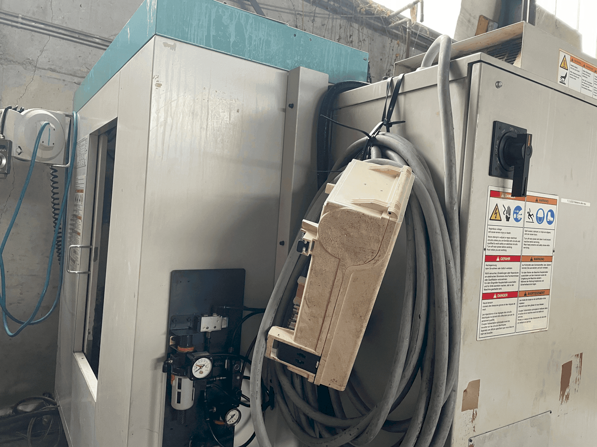 Prikaz stroja Brother TC22A (1999) sprijeda