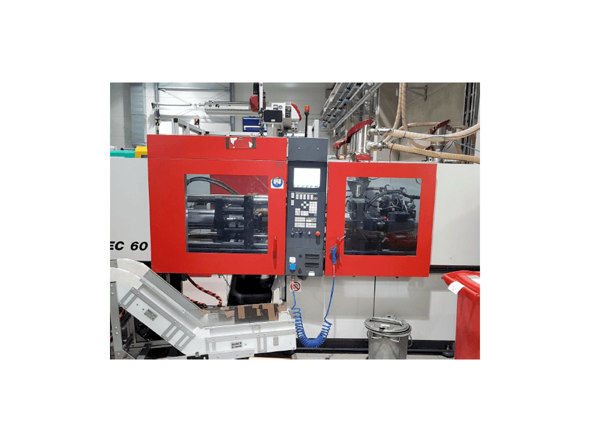 Prikaz stroja FERROMATIK MILACRON 600-355 K-TEC sprijeda