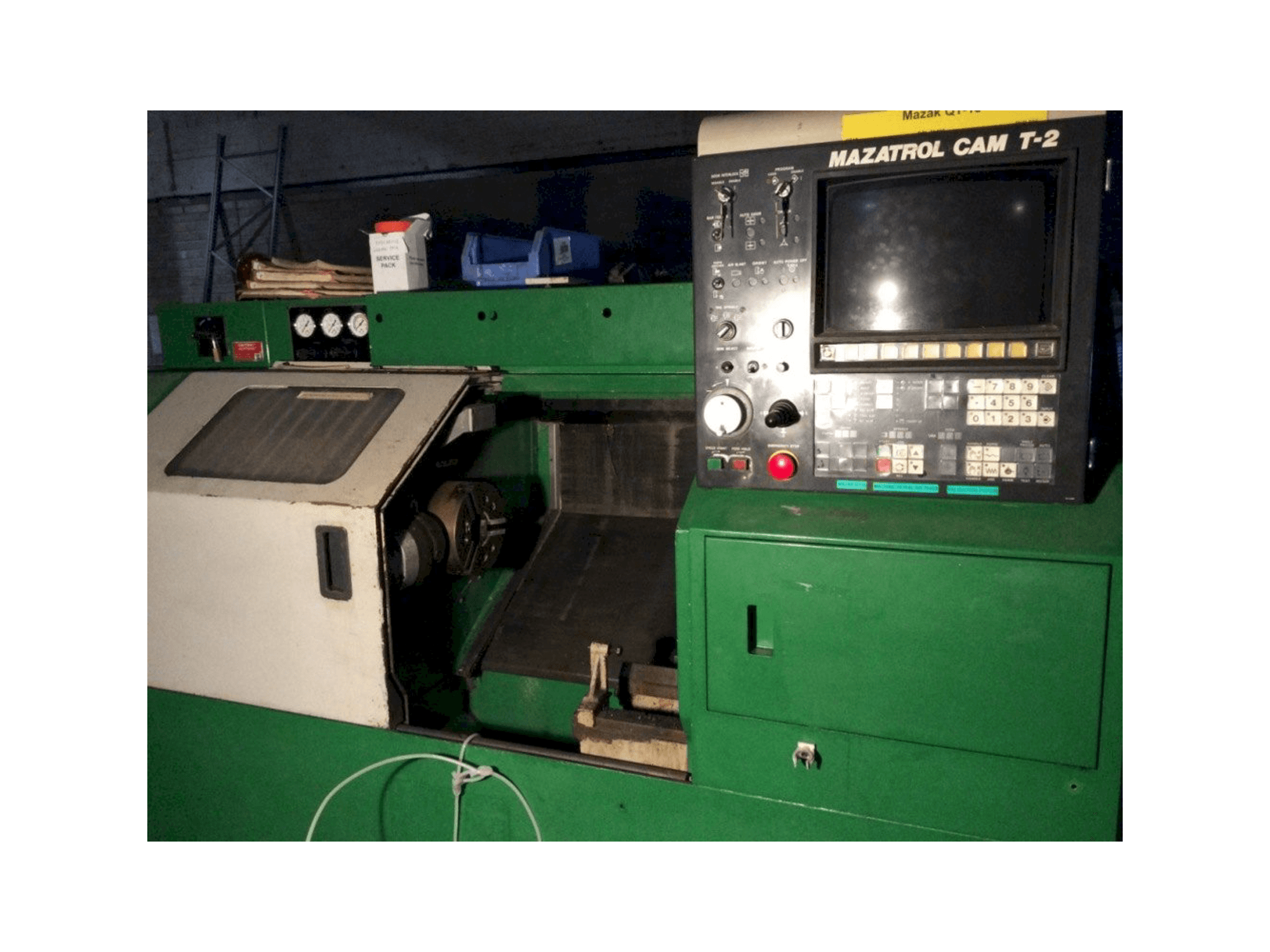 Prikaz stroja Mazak Super QuickTurn 15MS sprijeda