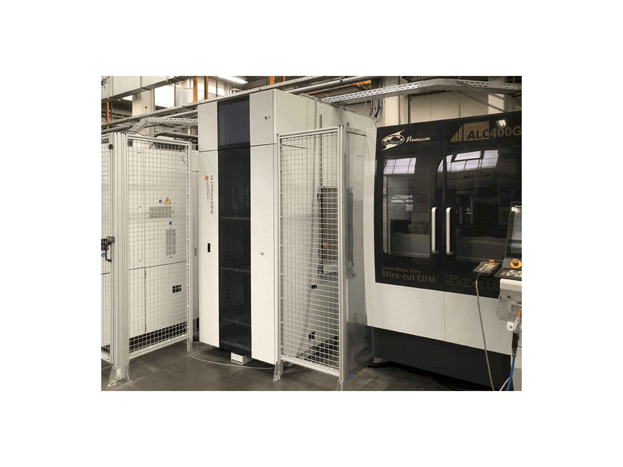 Prikaz stroja Sodick ALC400G sprijeda