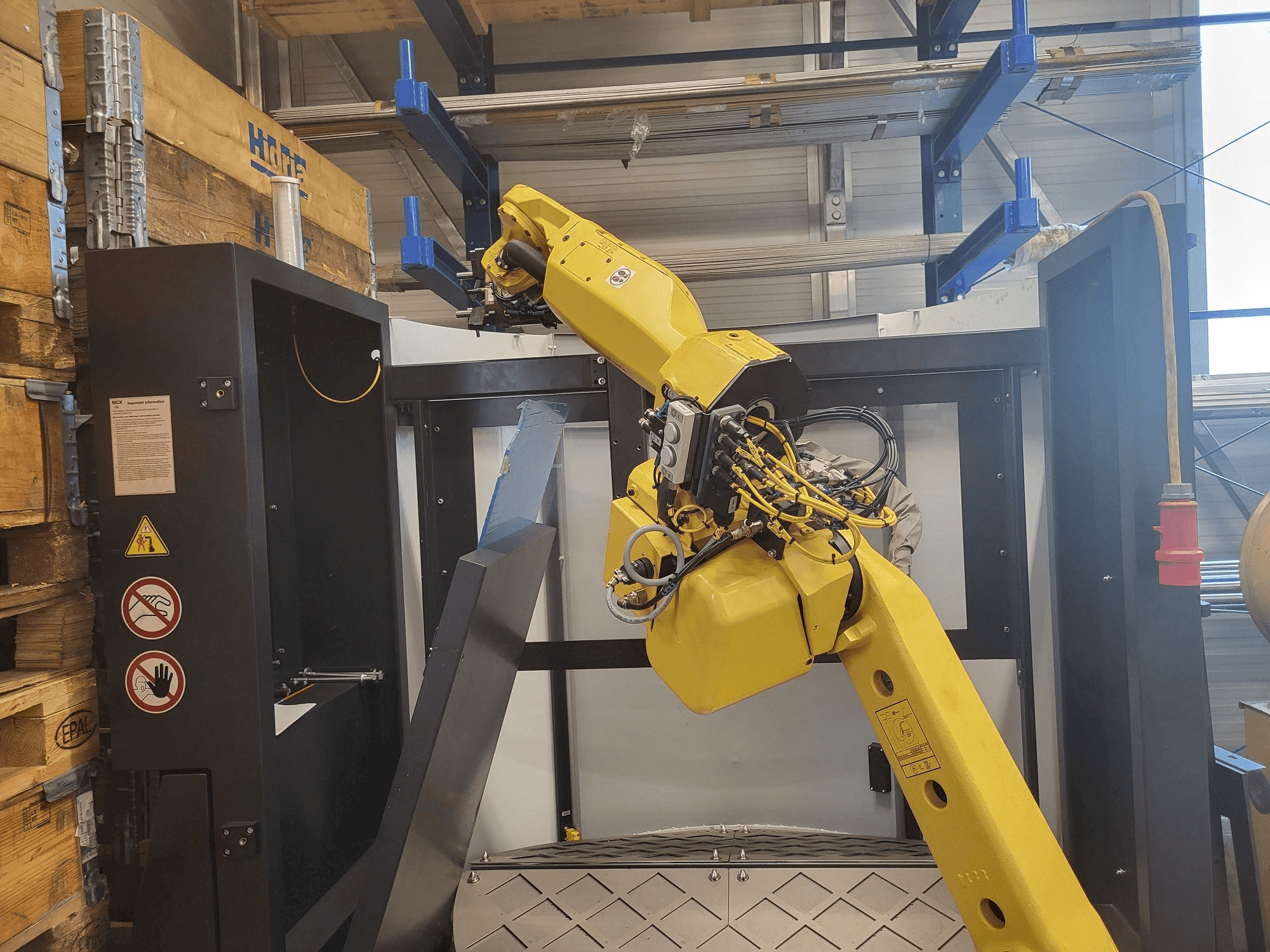 Prikaz stroja HALTER Load Assistant U-20 sprijeda