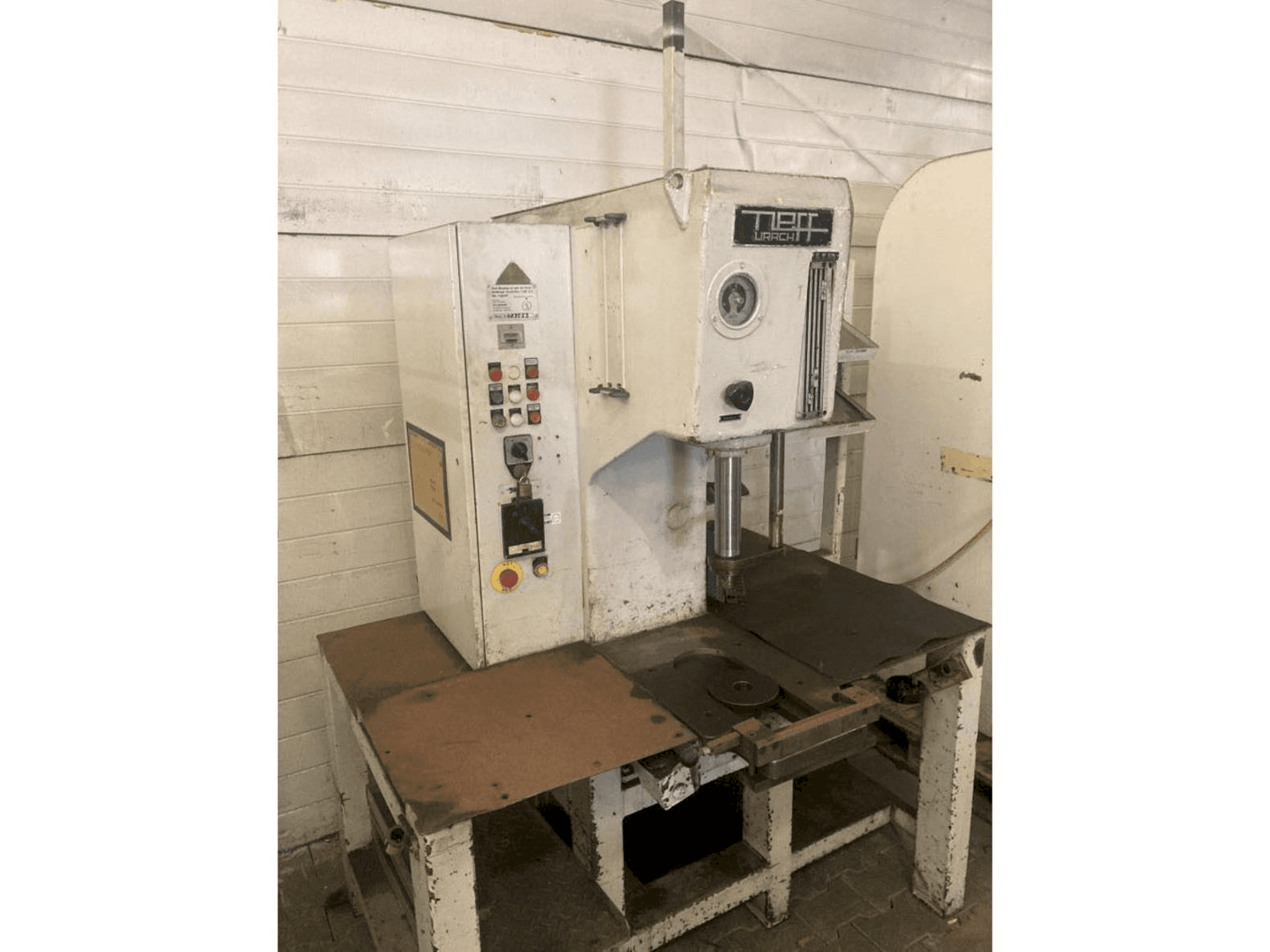 Prikaz stroja Walter NEFF T6.3 sprijeda