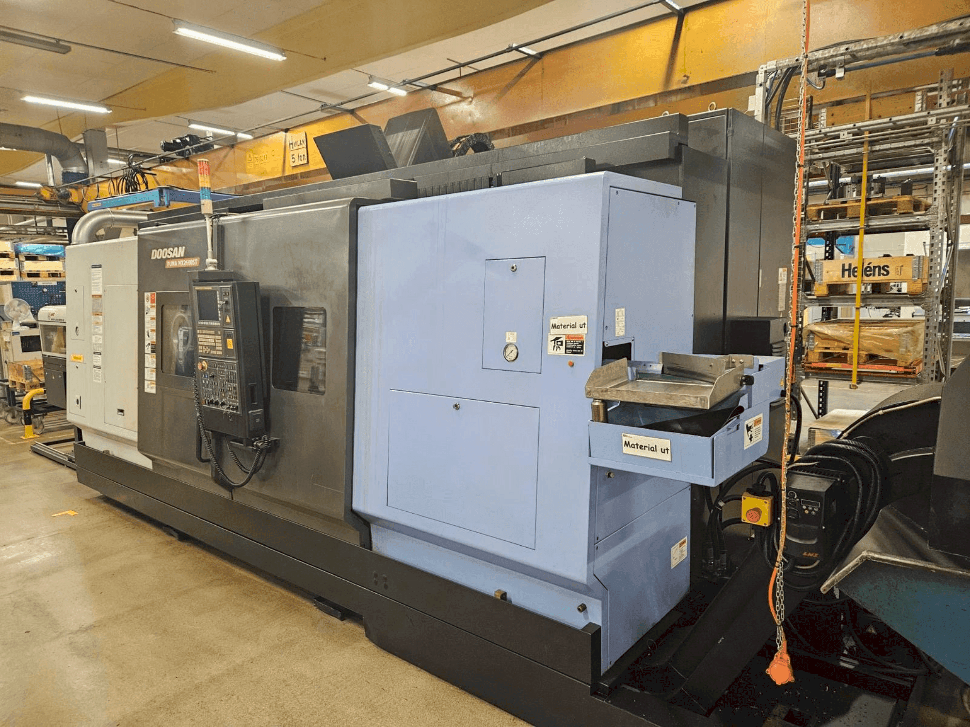 Prikaz stroja DOOSAN Puma MX2600ST (2013) sprijeda