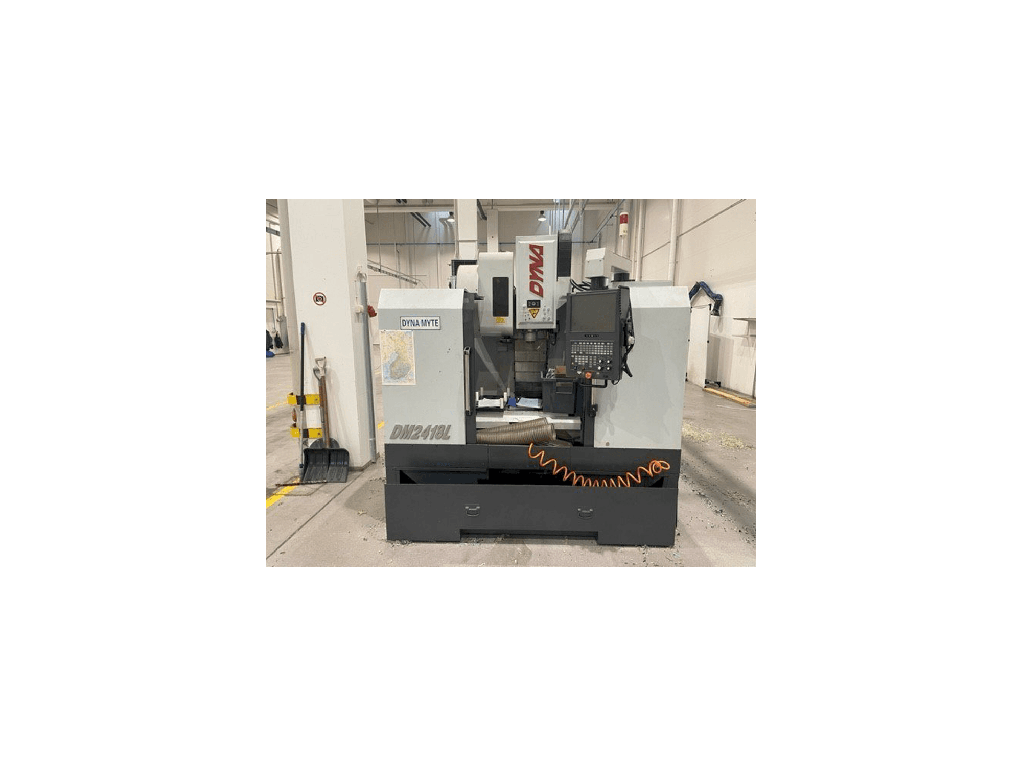 Prikaz stroja Dyna Myte DM 2418 L sprijeda