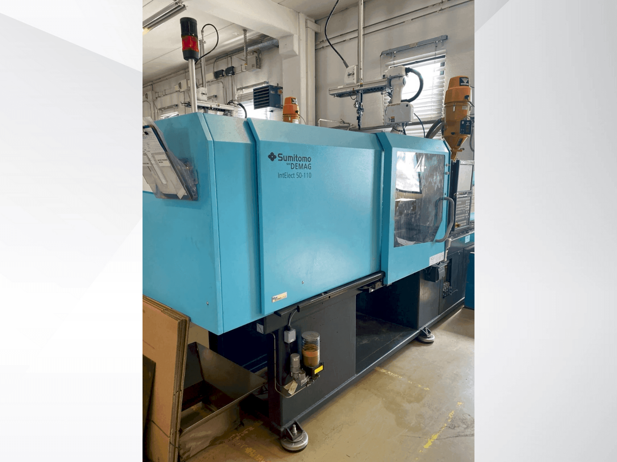 Prikaz stroja DEMAG IntElect 50/370-110 sprijeda