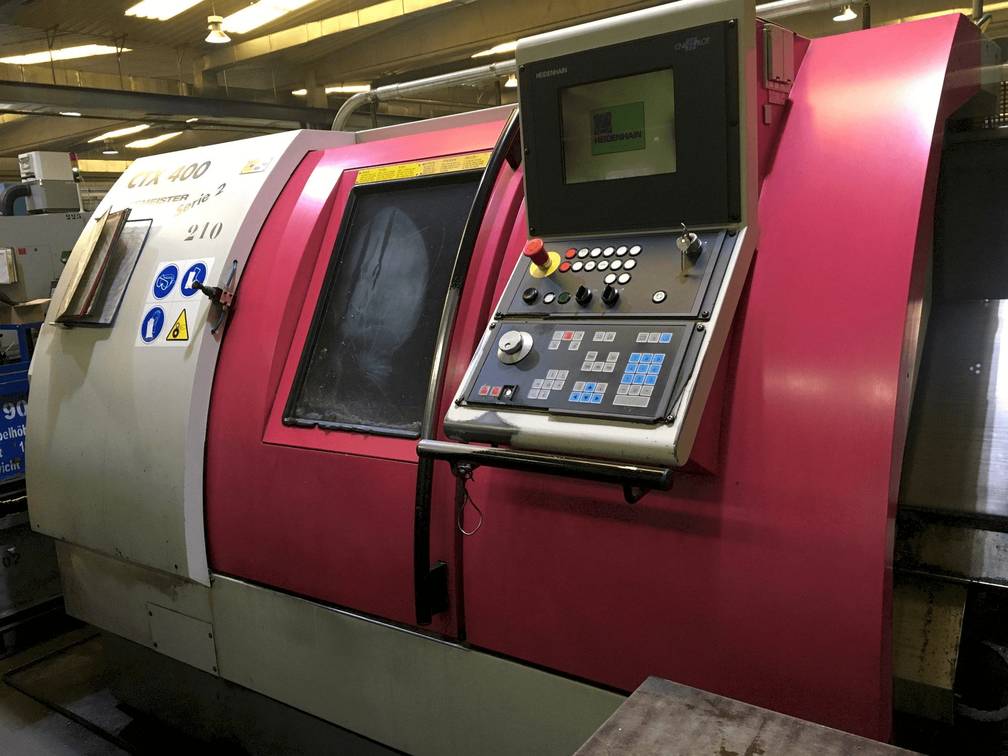 Prikaz stroja Gildemeister CTX-400 S2 sprijeda