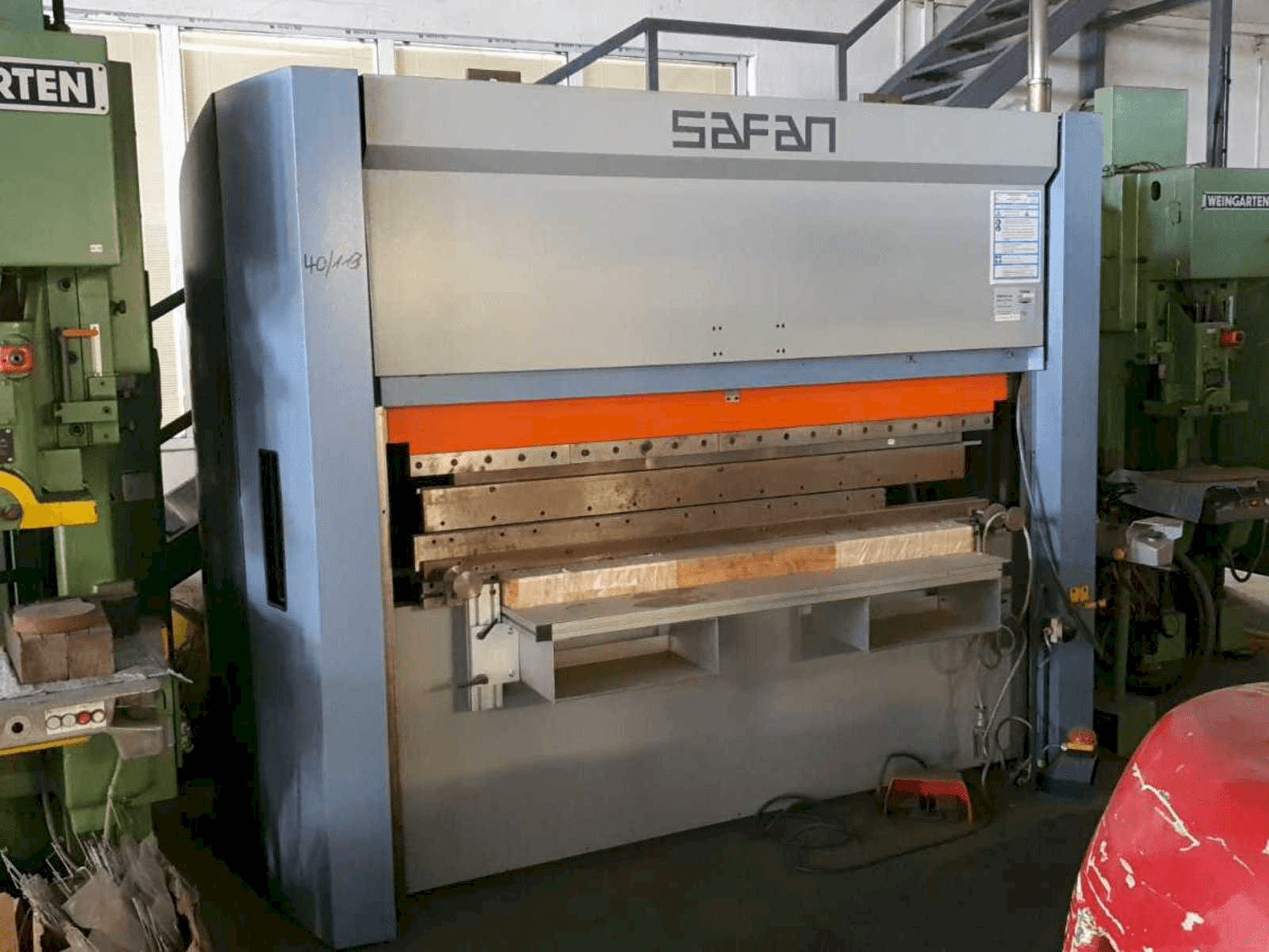 Prikaz stroja Safan SMK-K 40-2050 TS1 sprijeda