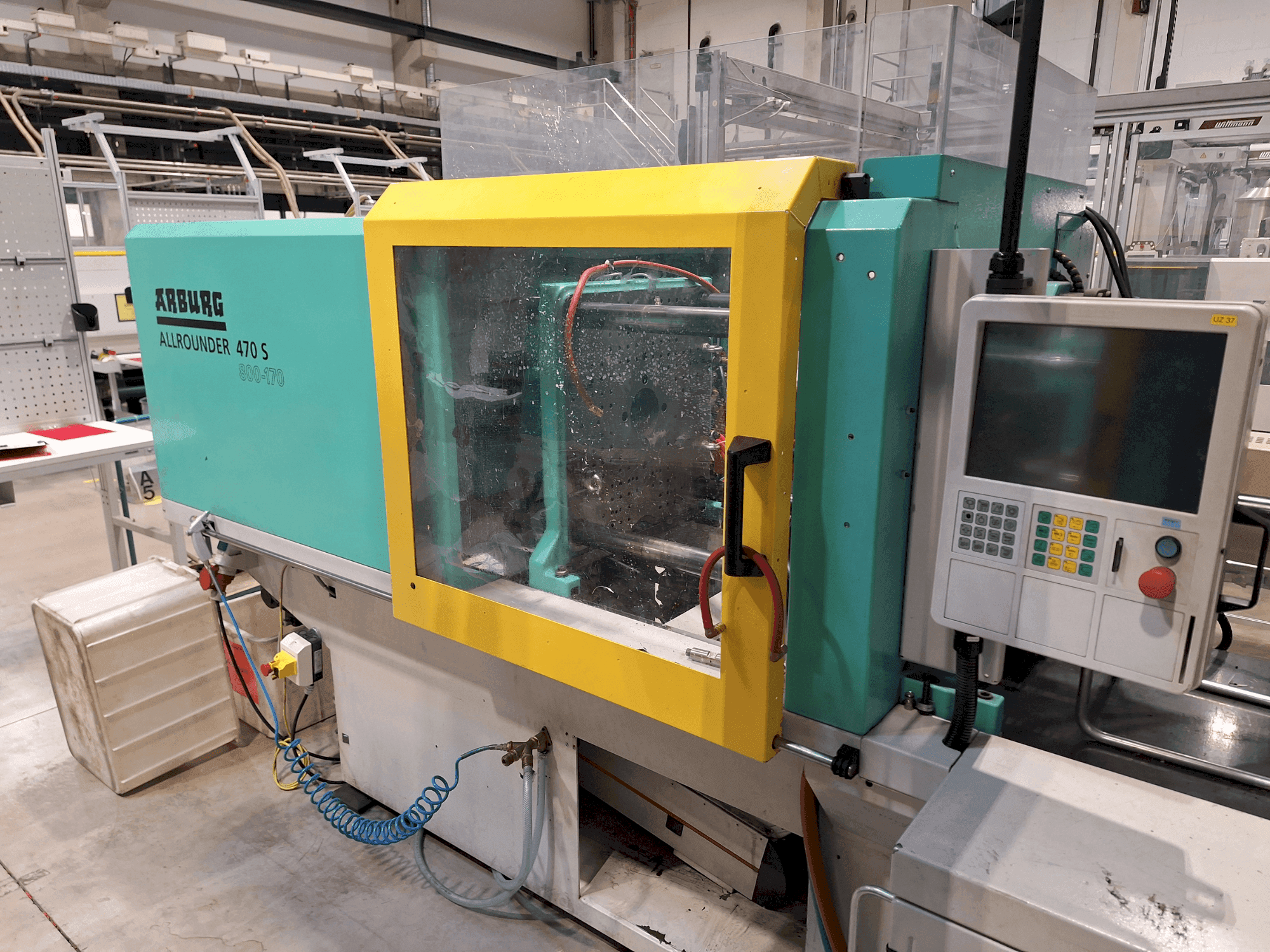 Prikaz stroja Arburg 470 S 800-170 sprijeda