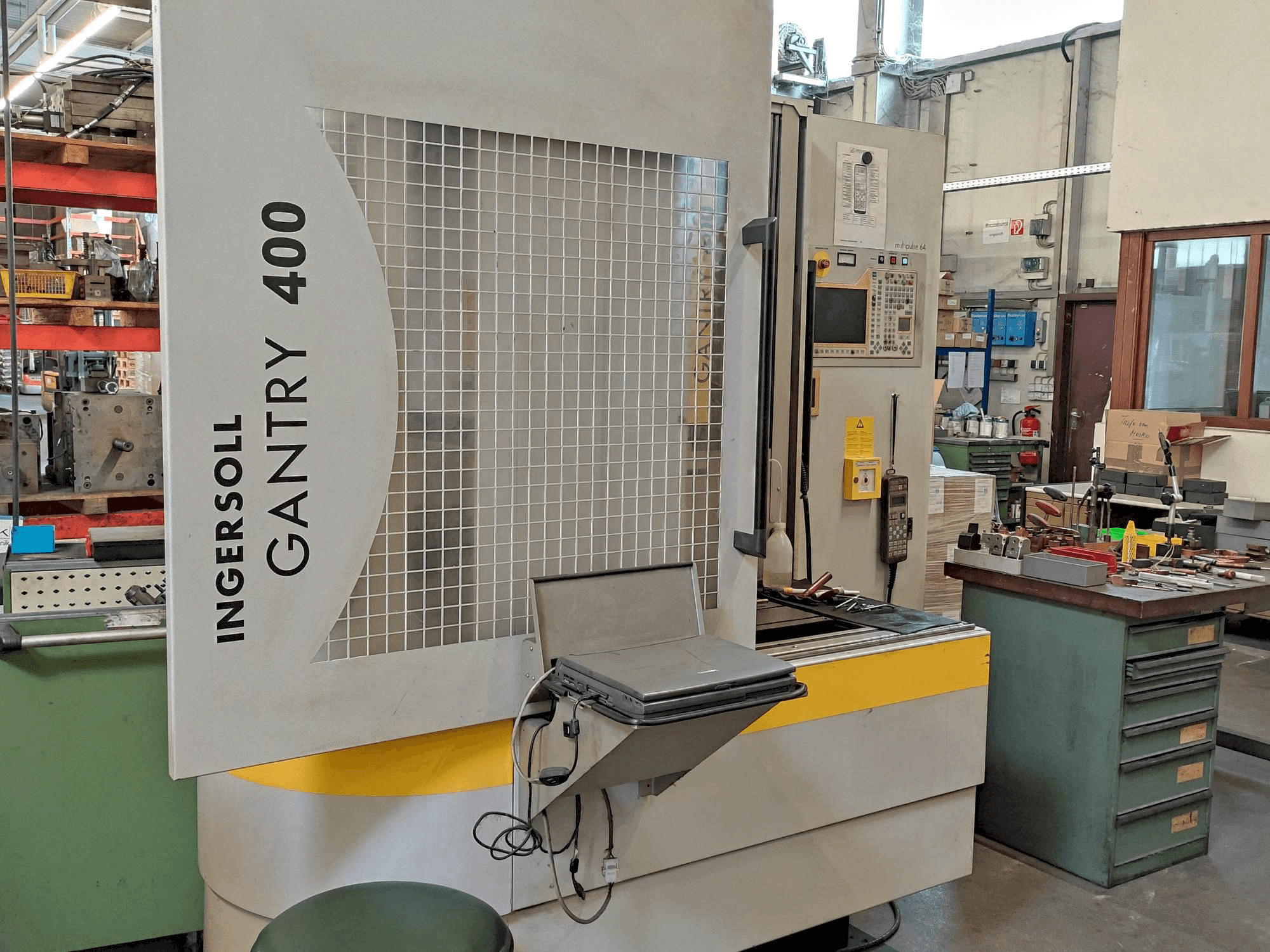 Prikaz stroja INGERSOLL GANTRY 400 sprijeda