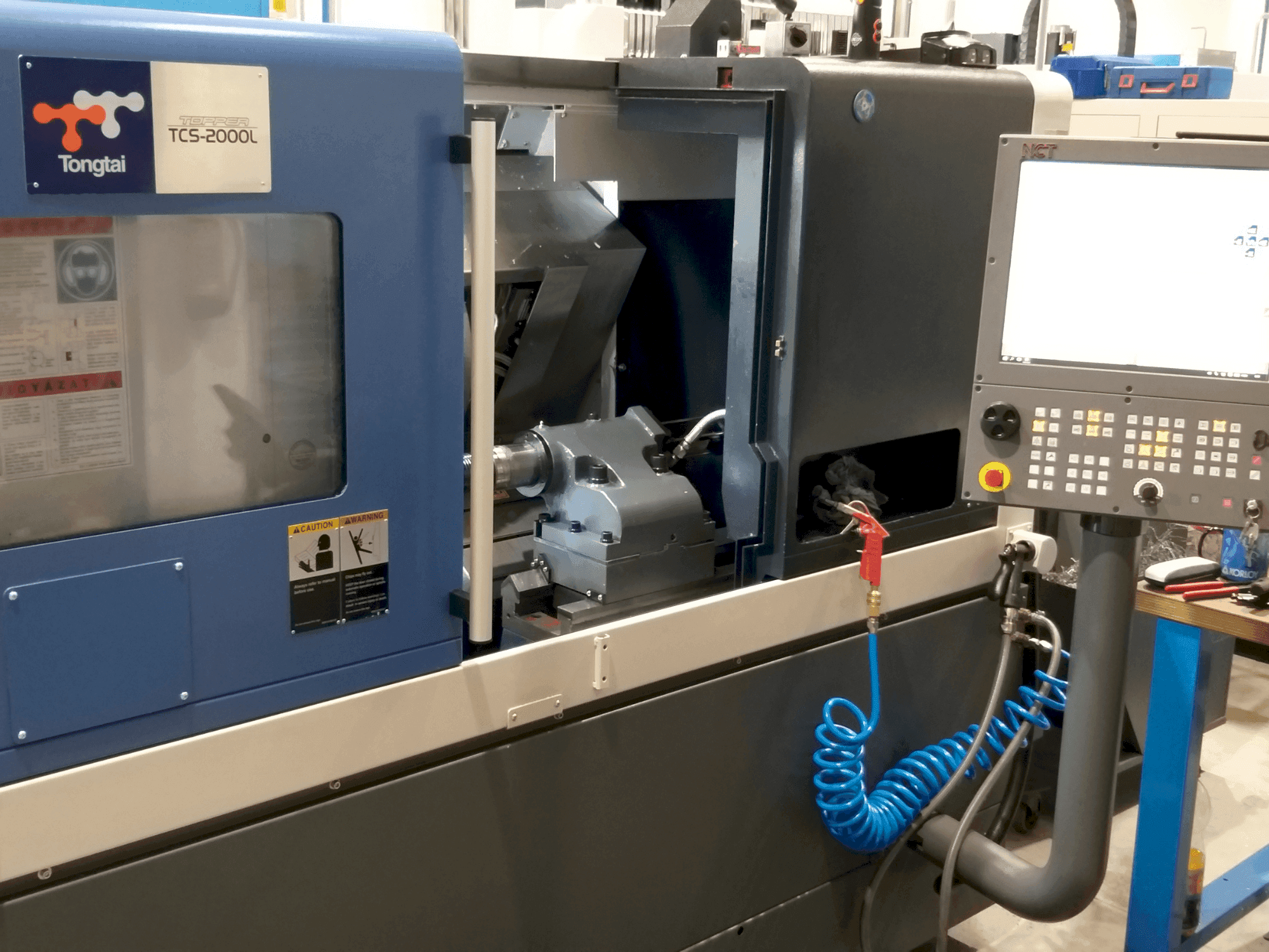 Prikaz stroja Tongtai TCS2000LDT sprijeda