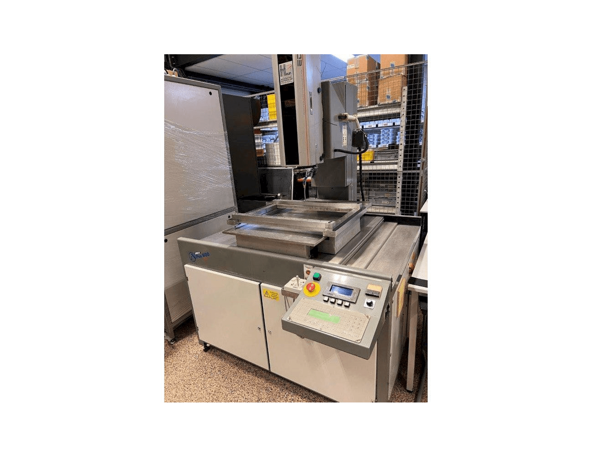 Prikaz stroja Apos 600 sprijeda