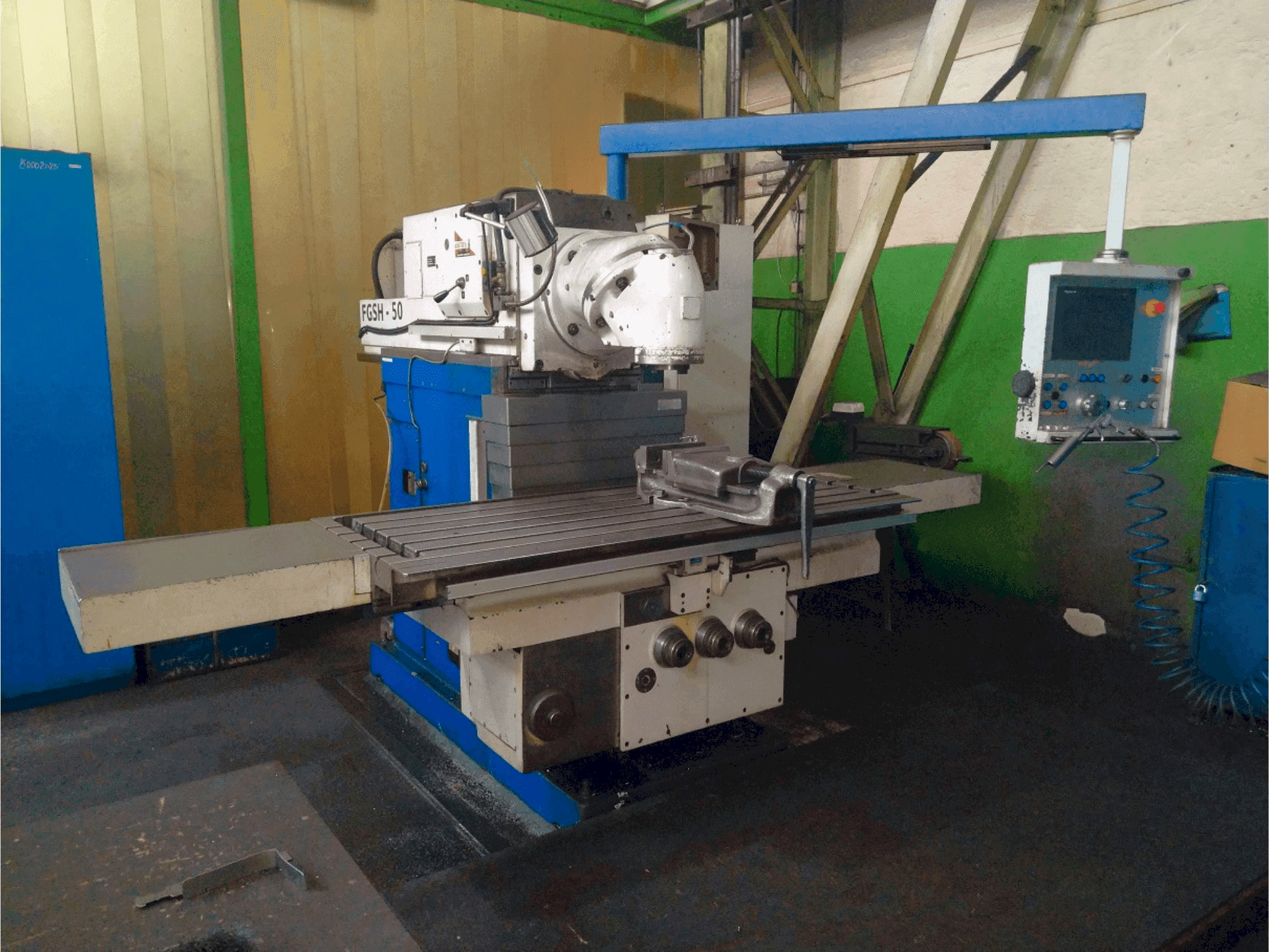 Prikaz stroja TOS FGSH 50 sprijeda