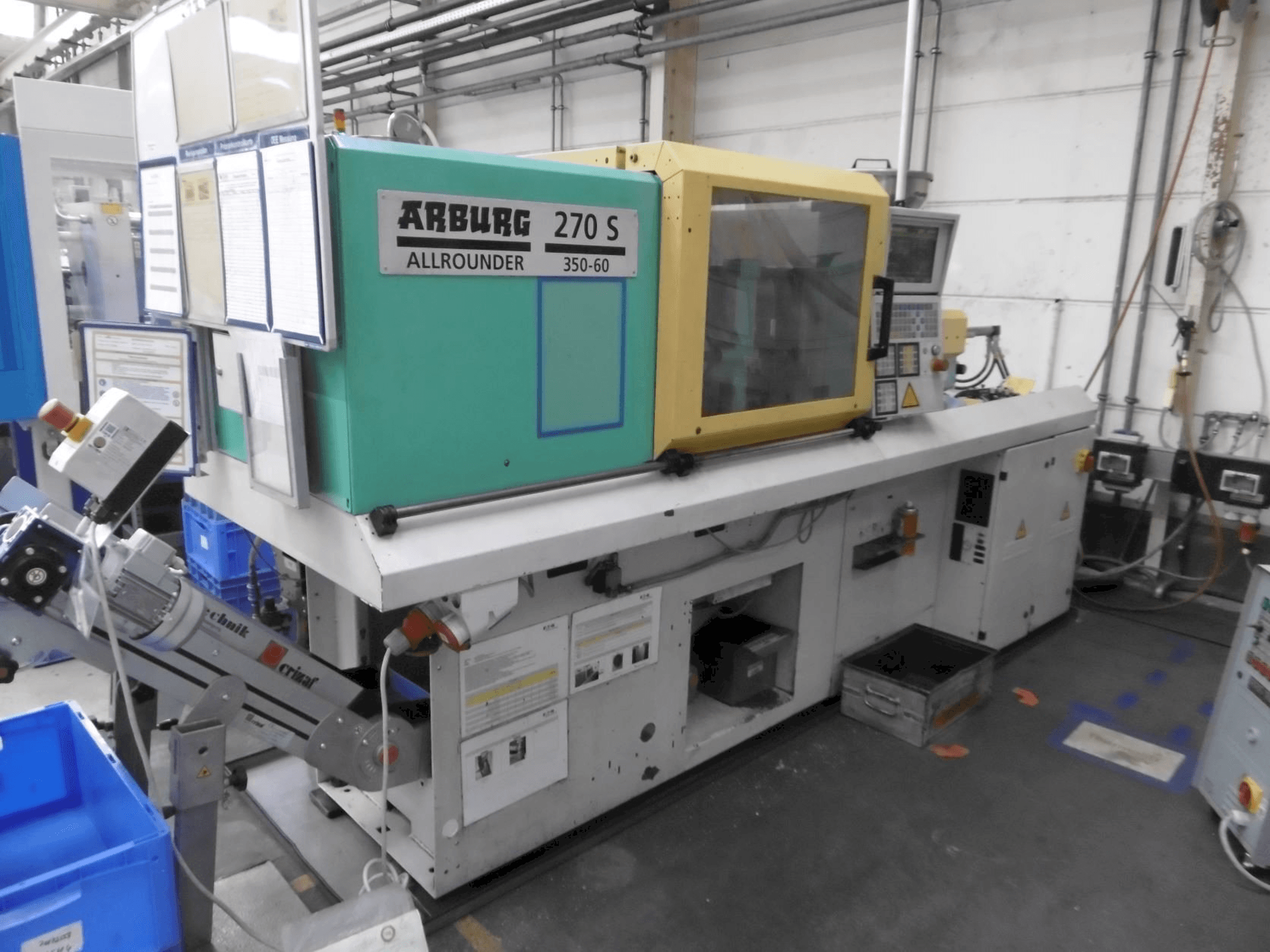 Prikaz stroja Arburg 270S-350-60 sprijeda