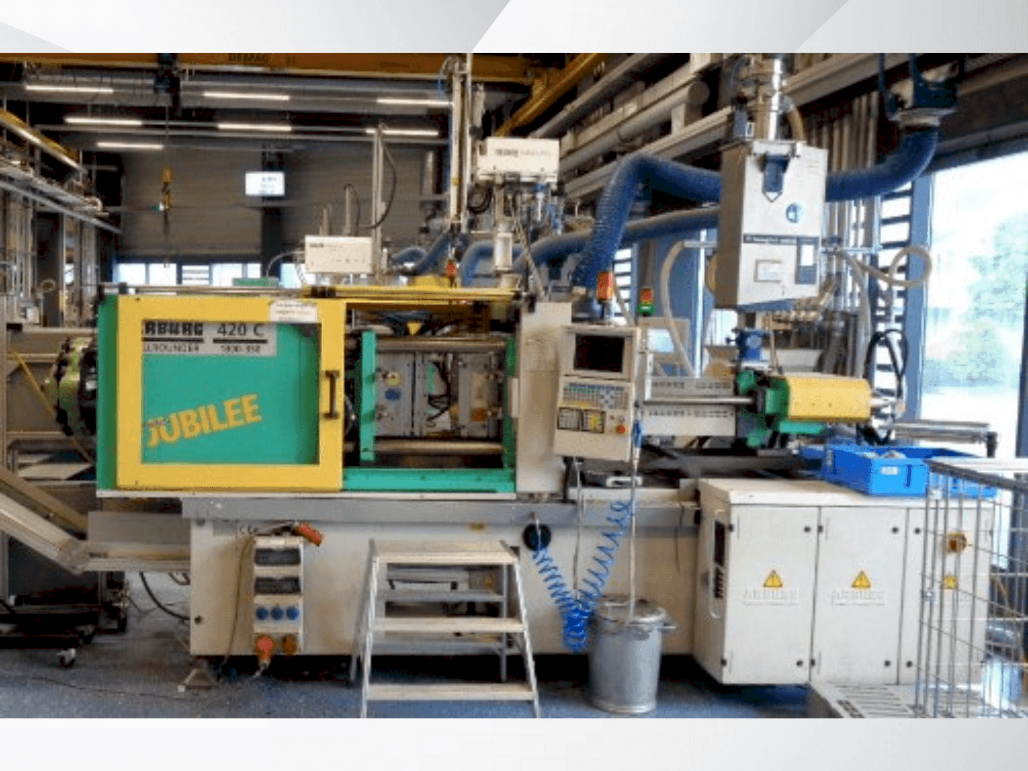 Prikaz stroja Arburg Allrounder 420 C 1300-350 sprijeda