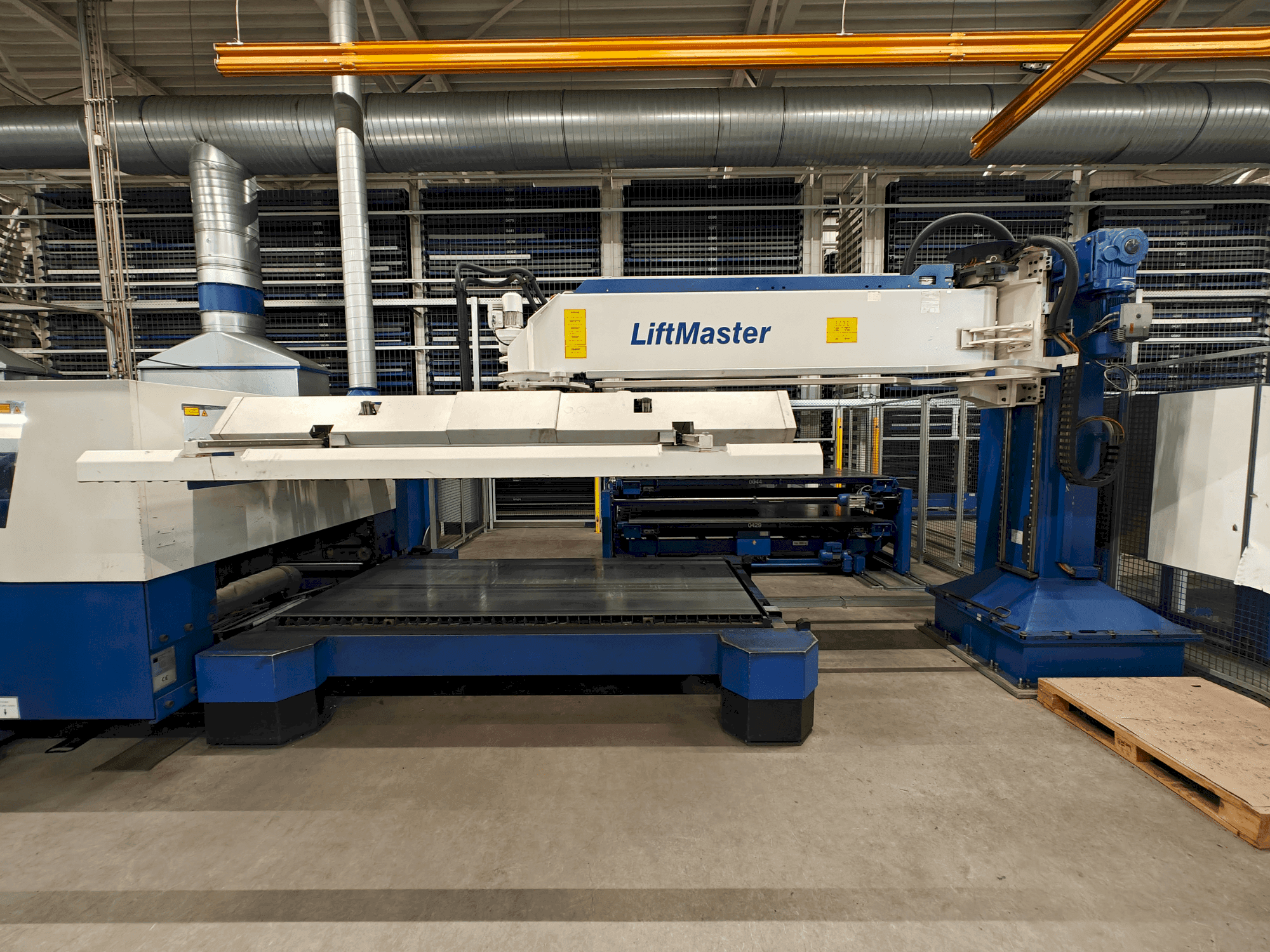 Prikaz stroja TRUMPF Trumatic L3050 sprijeda
