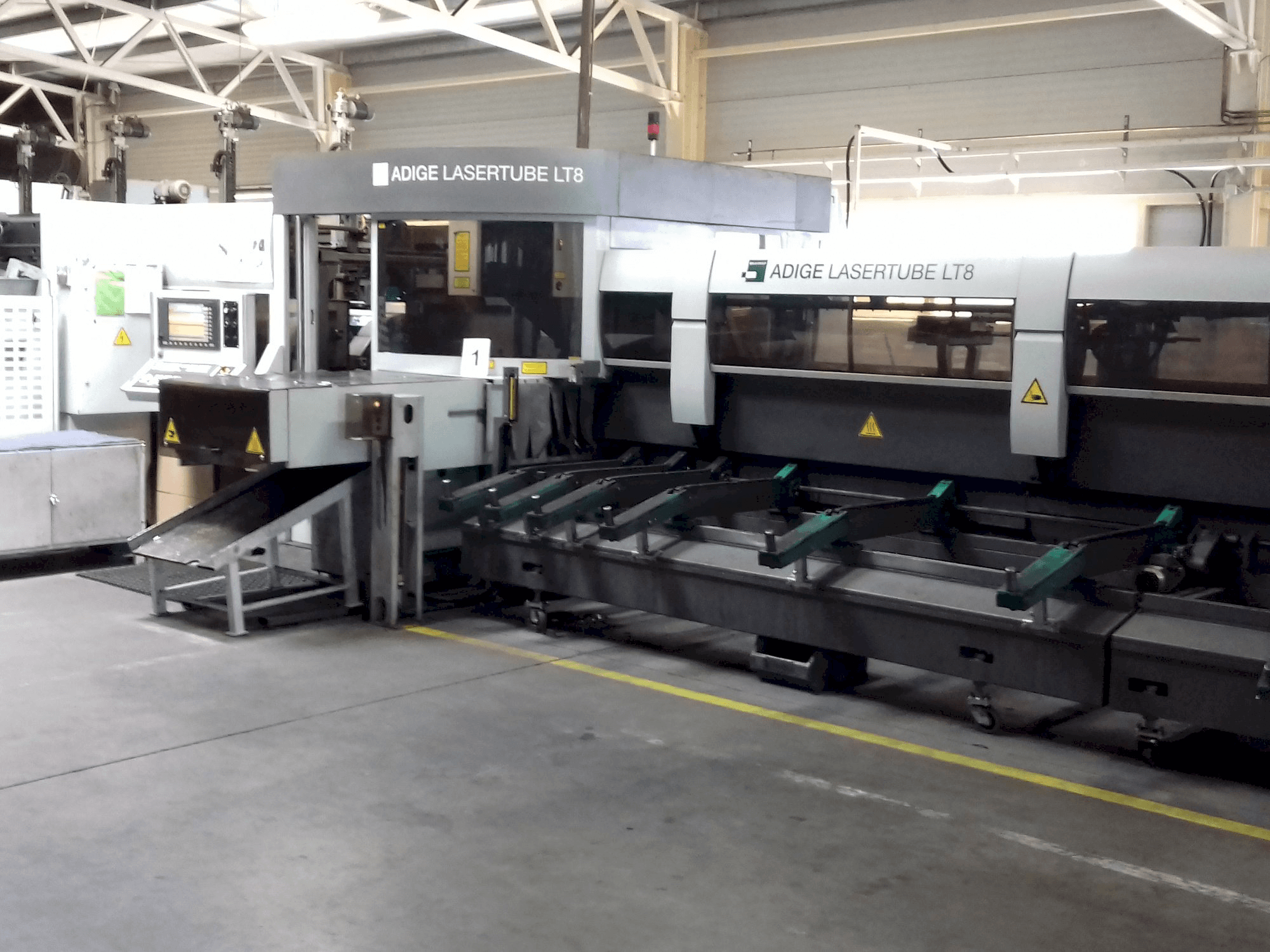 Prikaz stroja ADIGE LT 8 sprijeda