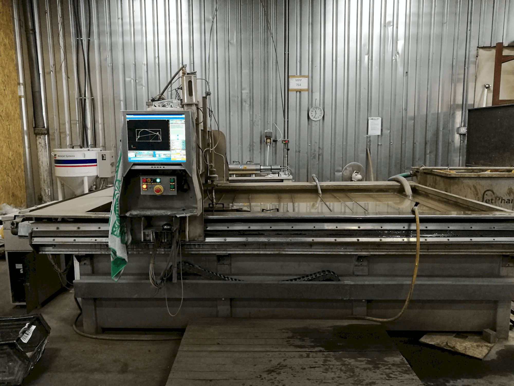 Prikaz stroja KMT SLV 50 CLSC sprijeda