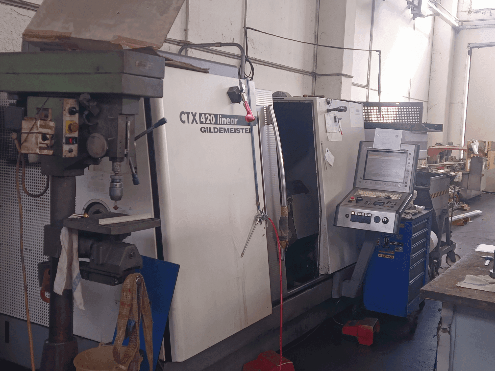Prikaz stroja Gildemeister CTX 420 Linear sprijeda