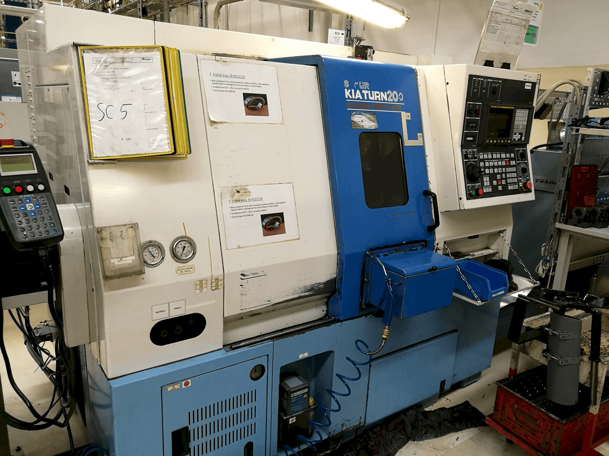 Prikaz stroja Kia Super Kia Turn 200 sprijeda