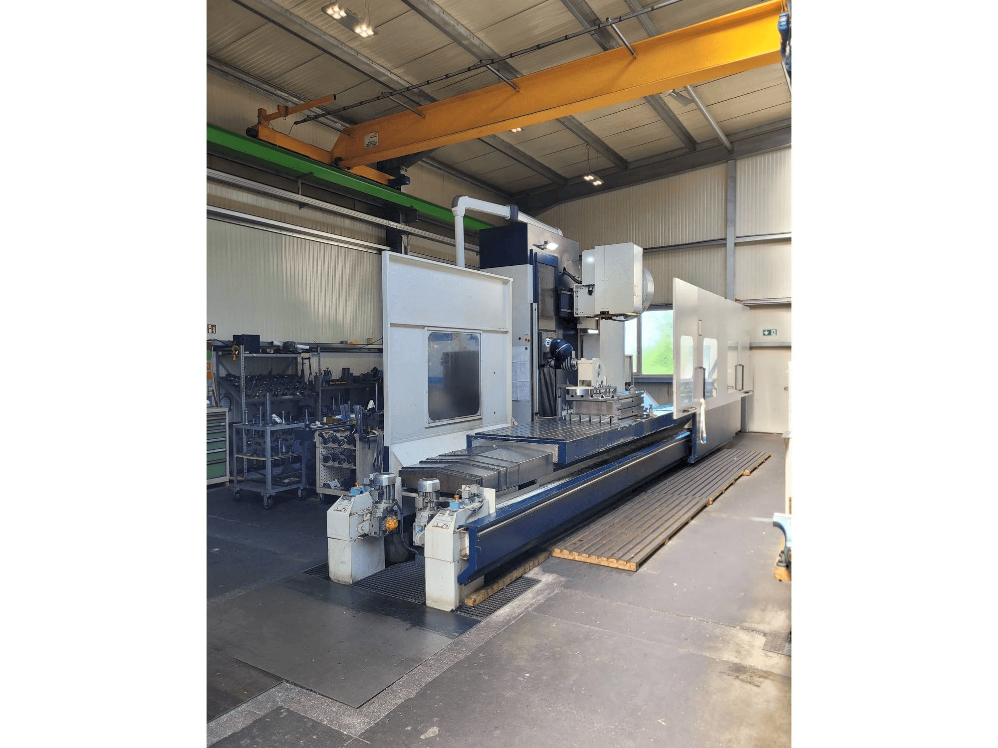 Prikaz stroja Soraluce T35 sprijeda