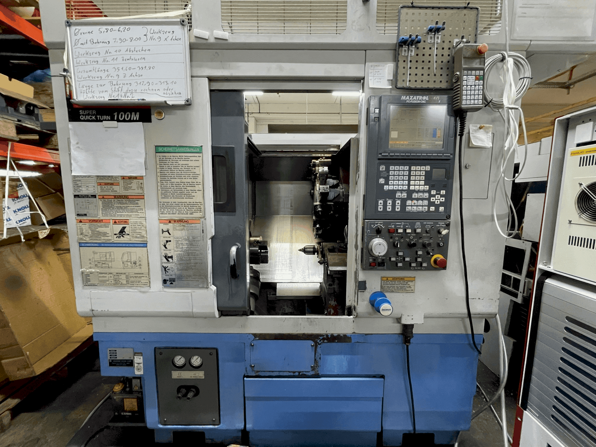 Prikaz stroja Mazak SQT 100M sprijeda