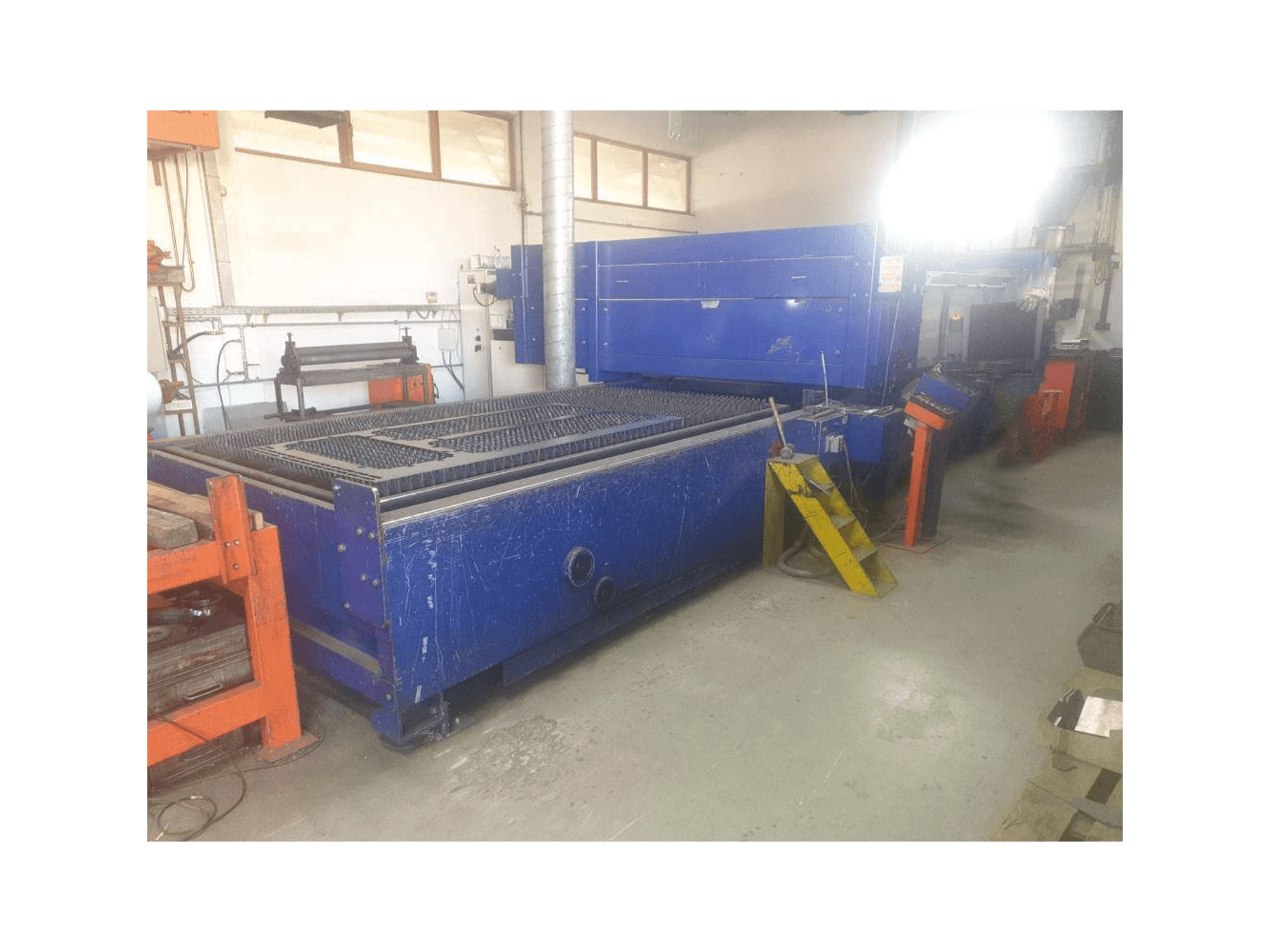 Prikaz stroja Bystronic ByStar 3015 sprijeda
