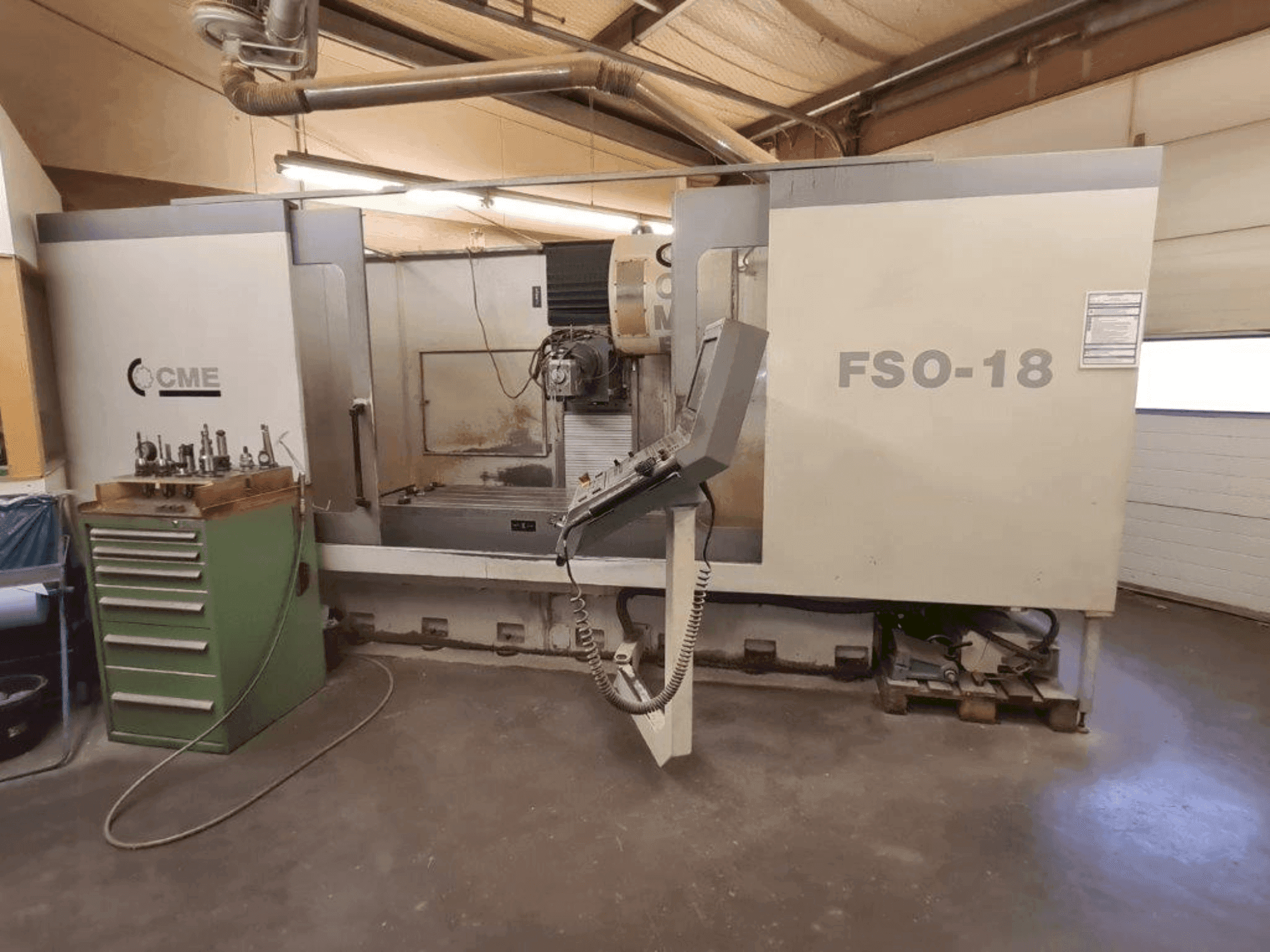 Prikaz stroja CME FSO-18 sprijeda