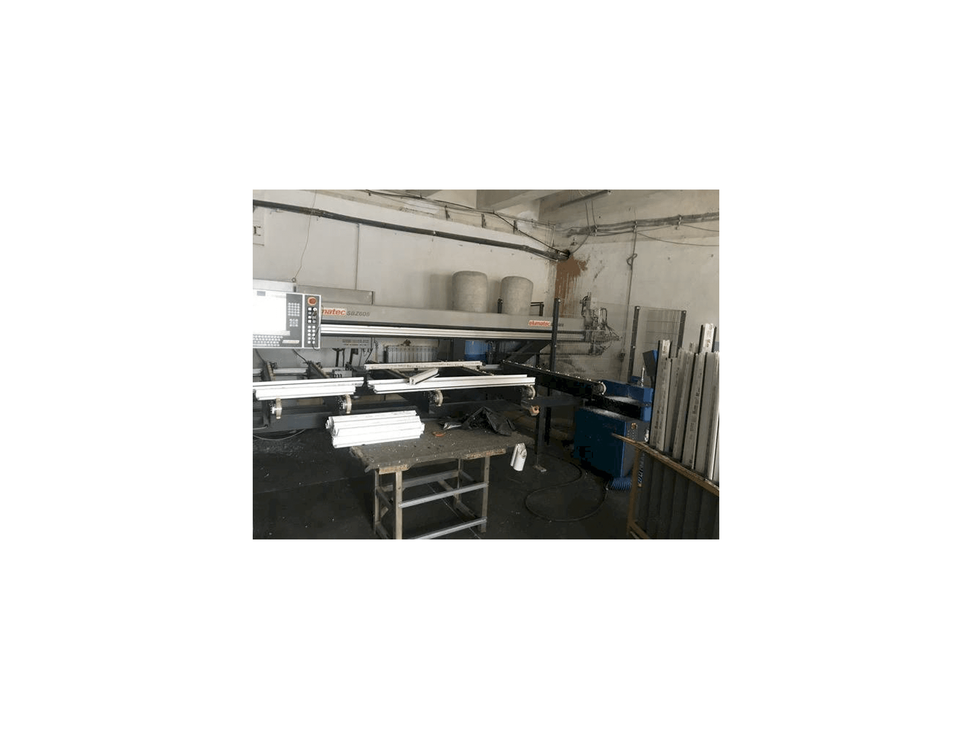 Prikaz stroja Elumatec SBZ 608 sprijeda