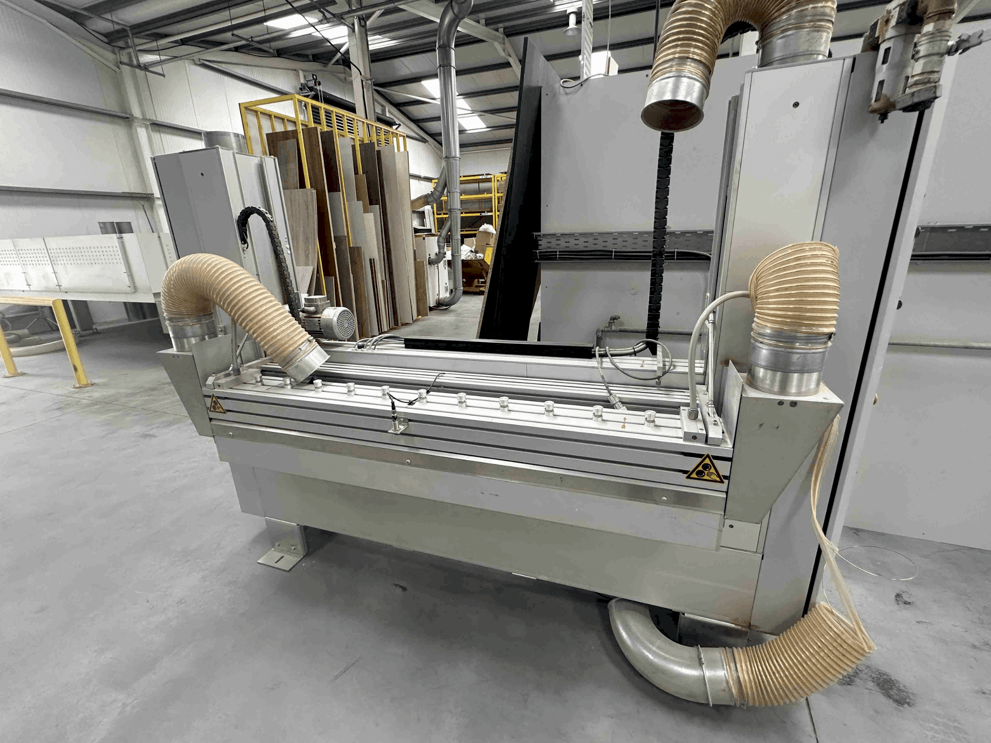 Prikaz stroja WANDRES CF05/1500 sprijeda