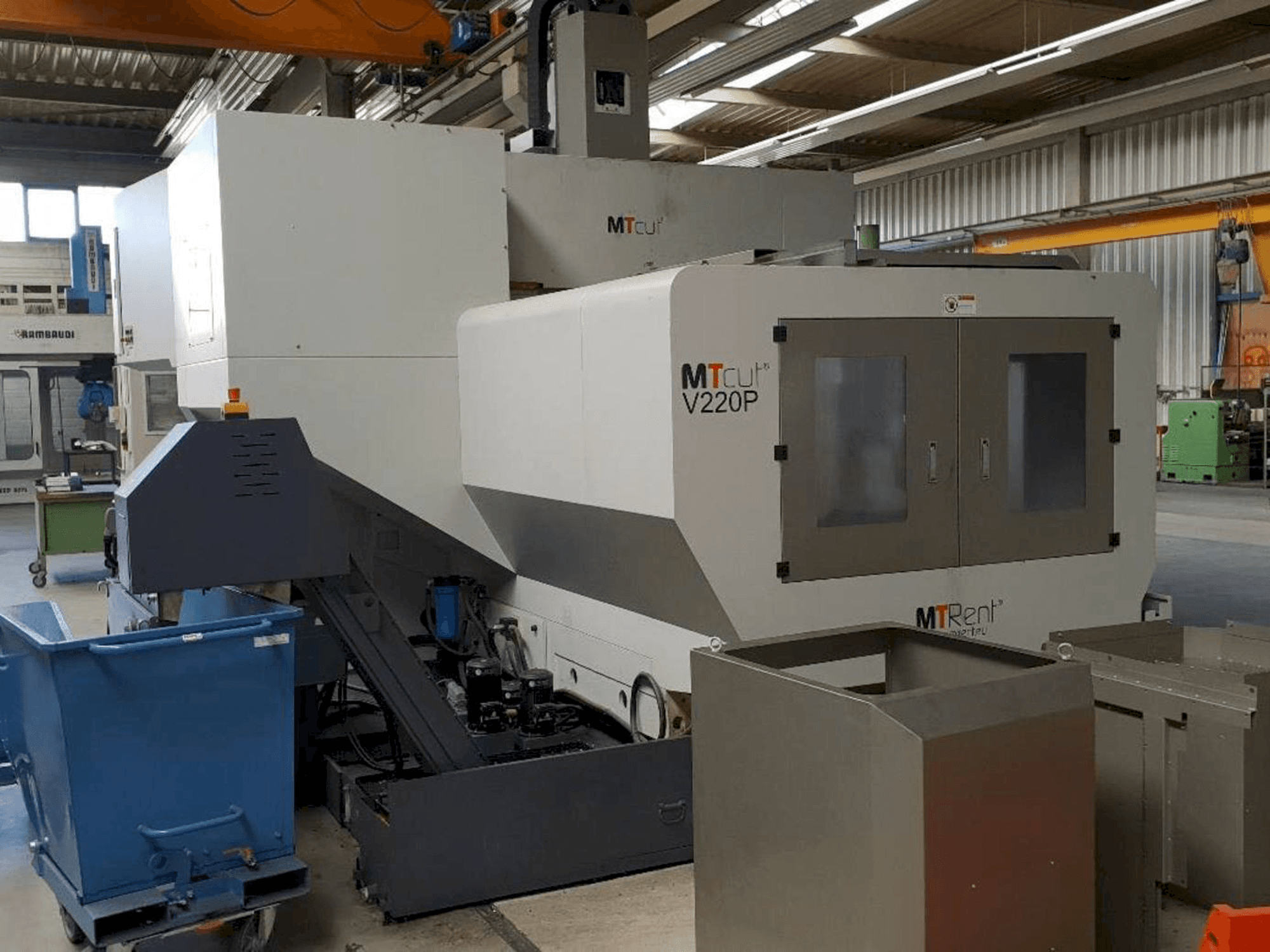 Prikaz stroja MTcut V220P sprijeda