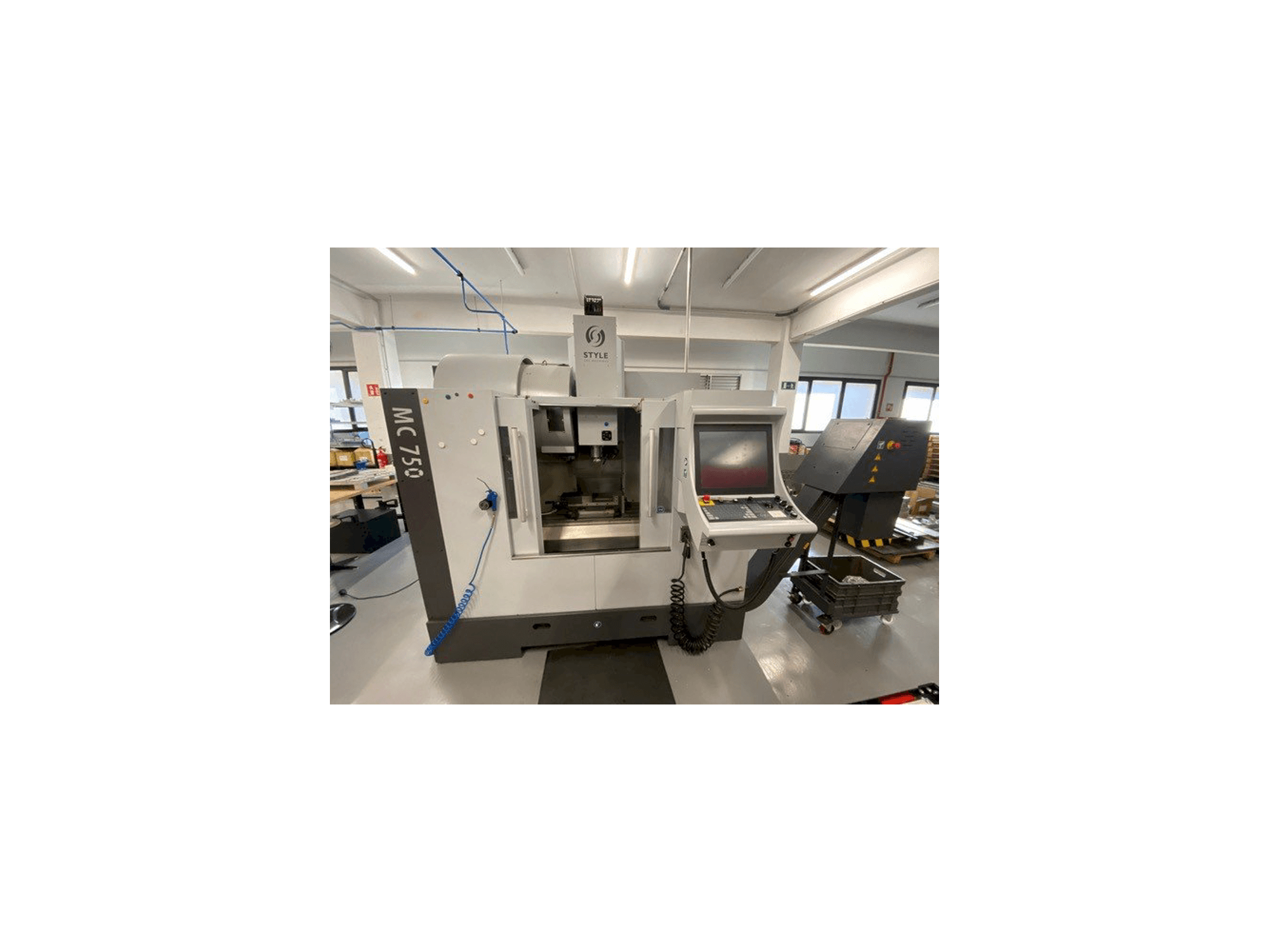 Prikaz stroja STYLE MC 750 sprijeda