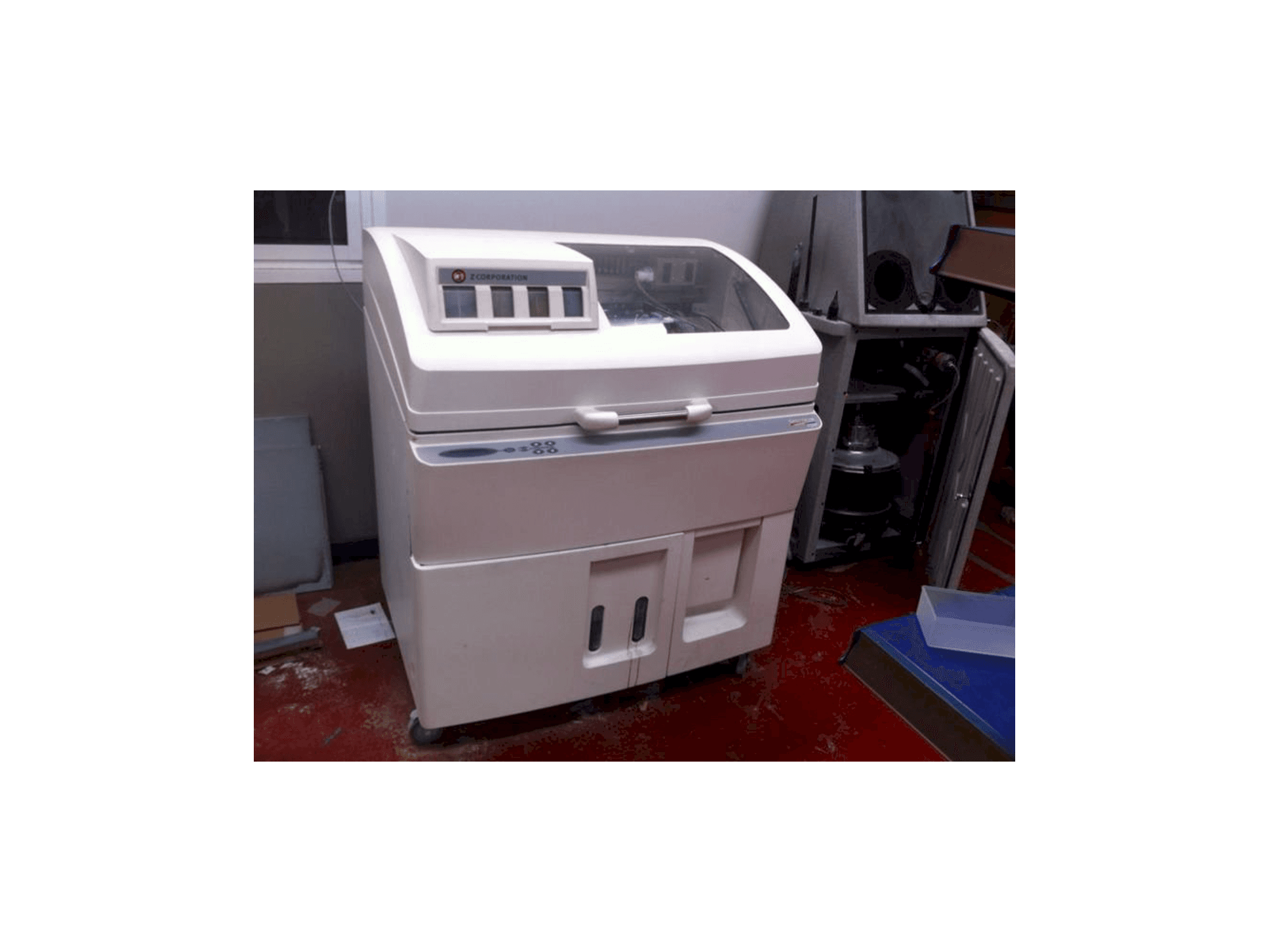 Prikaz stroja Spectrum Z510 sprijeda