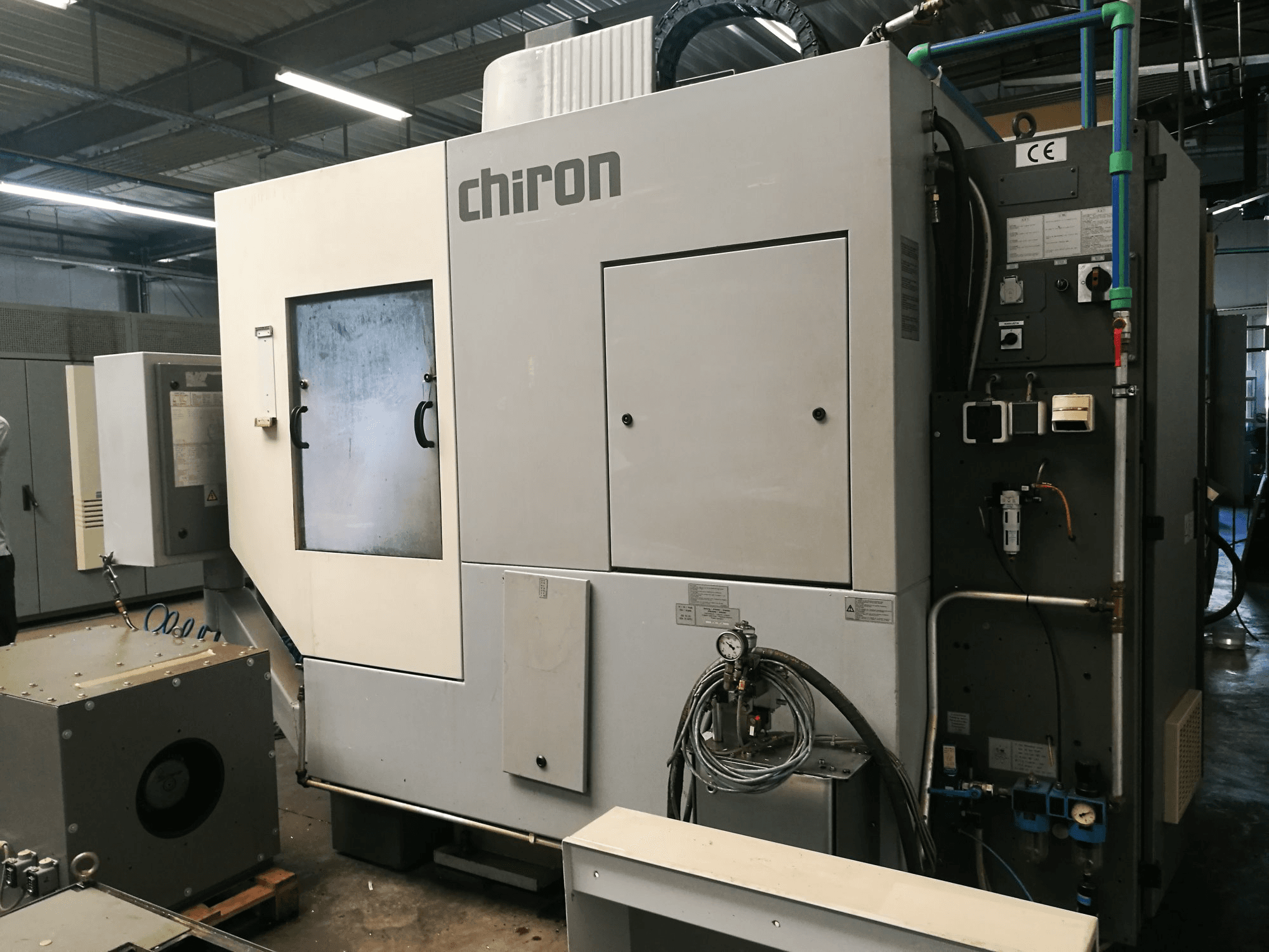 Prikaz stroja Chiron FZ 18 S sprijeda