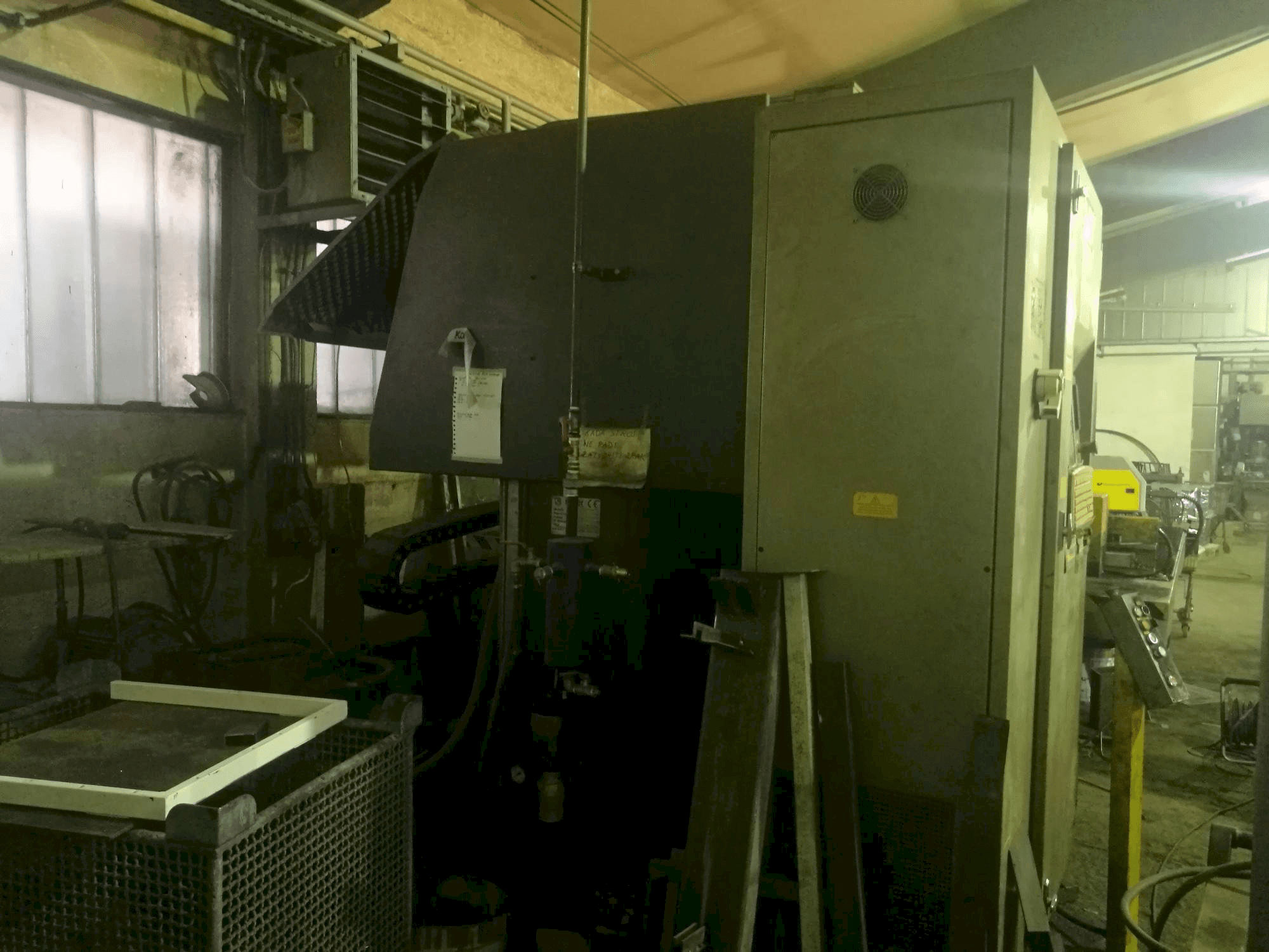 Prikaz lijeve strane stroja Rainer 1000R