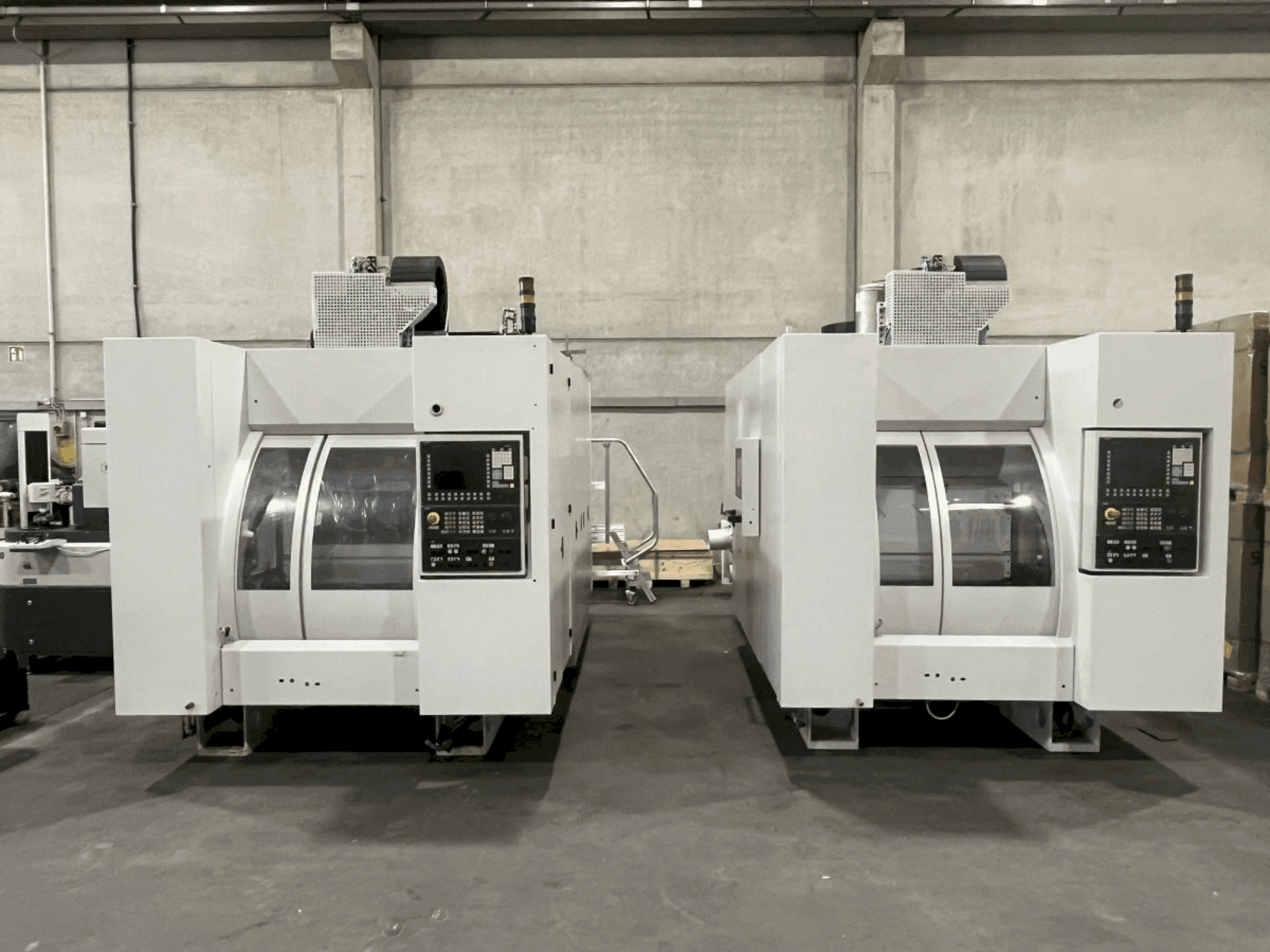 Prikaz stroja SW BAS 03-22 sprijeda