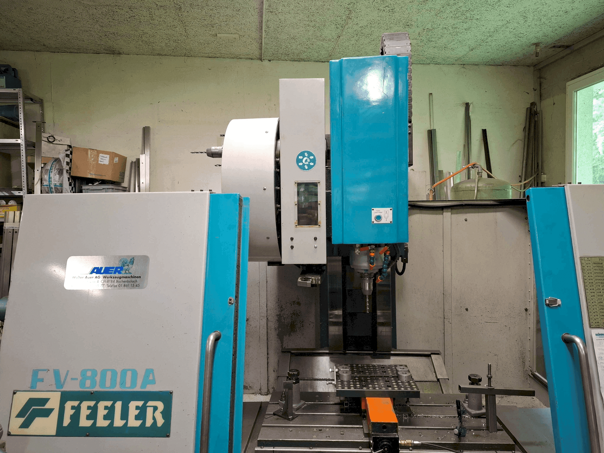 Prikaz stroja Feeler FV-800A sprijeda