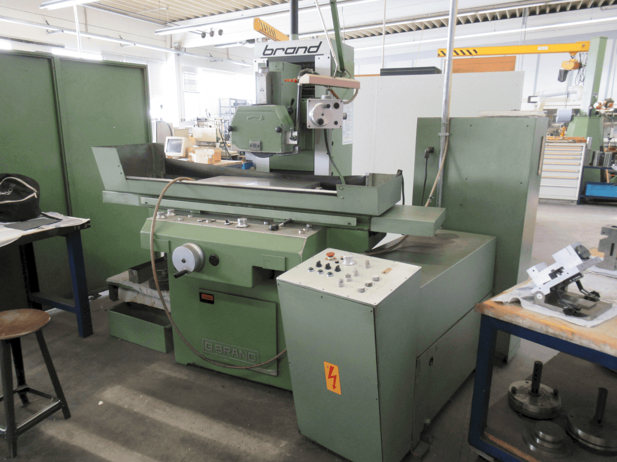 Prikaz stroja BRANDT FS 735 sprijeda