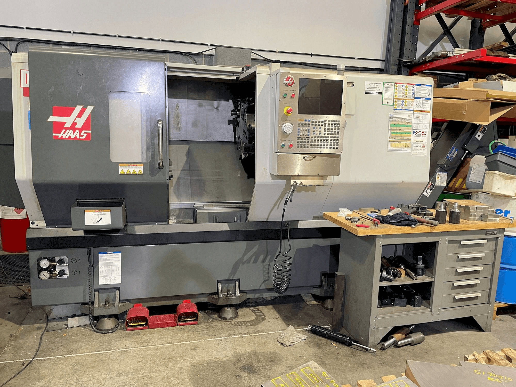 Prikaz stroja HAAS DS-30 sprijeda
