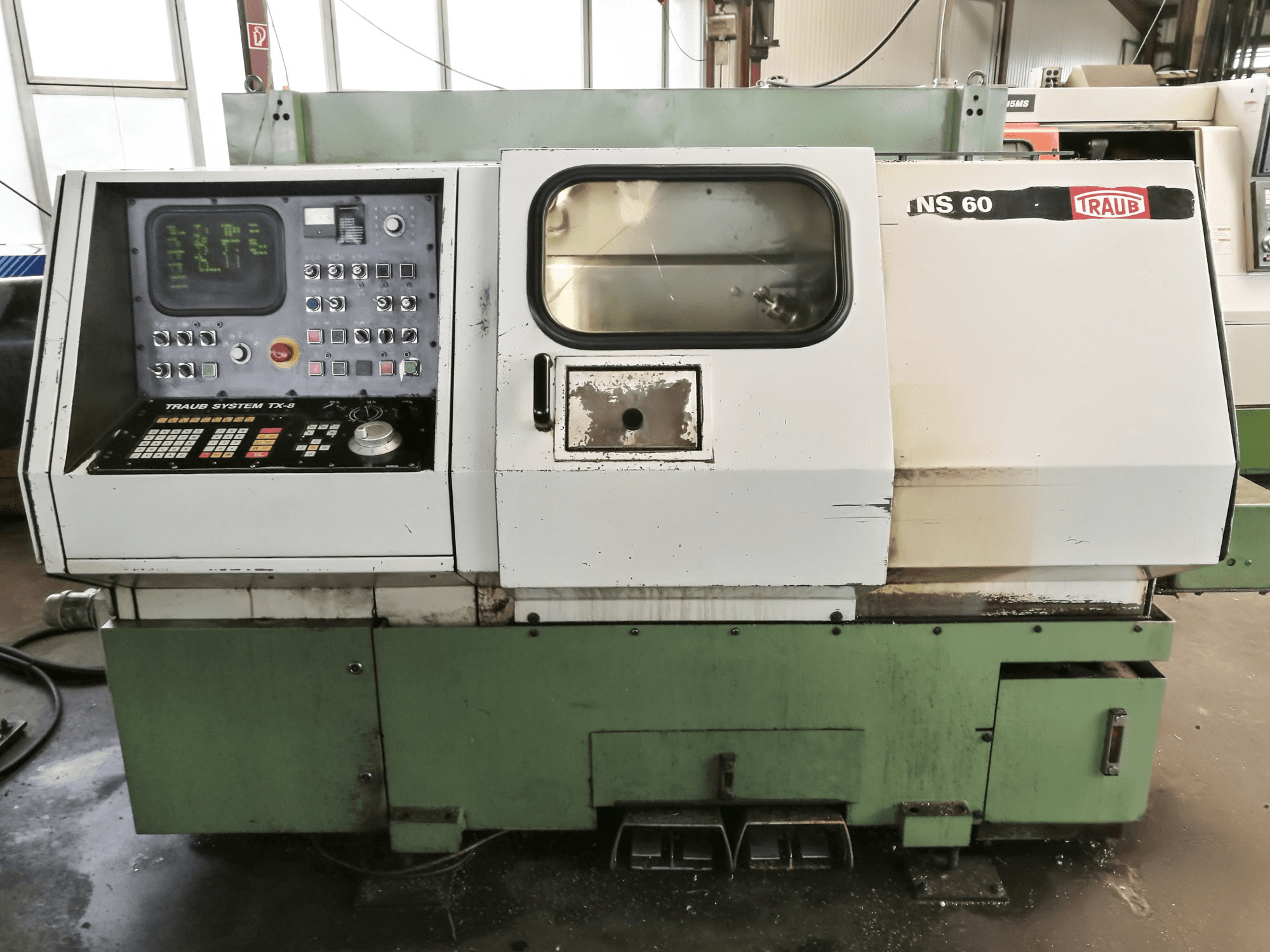 Prikaz stroja TRAUB TNS 60 sprijeda