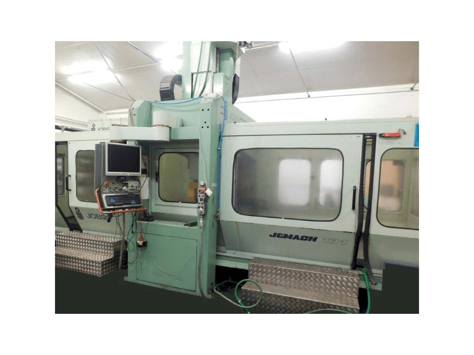 Prikaz stroja JOBS Jomach 131 sprijeda