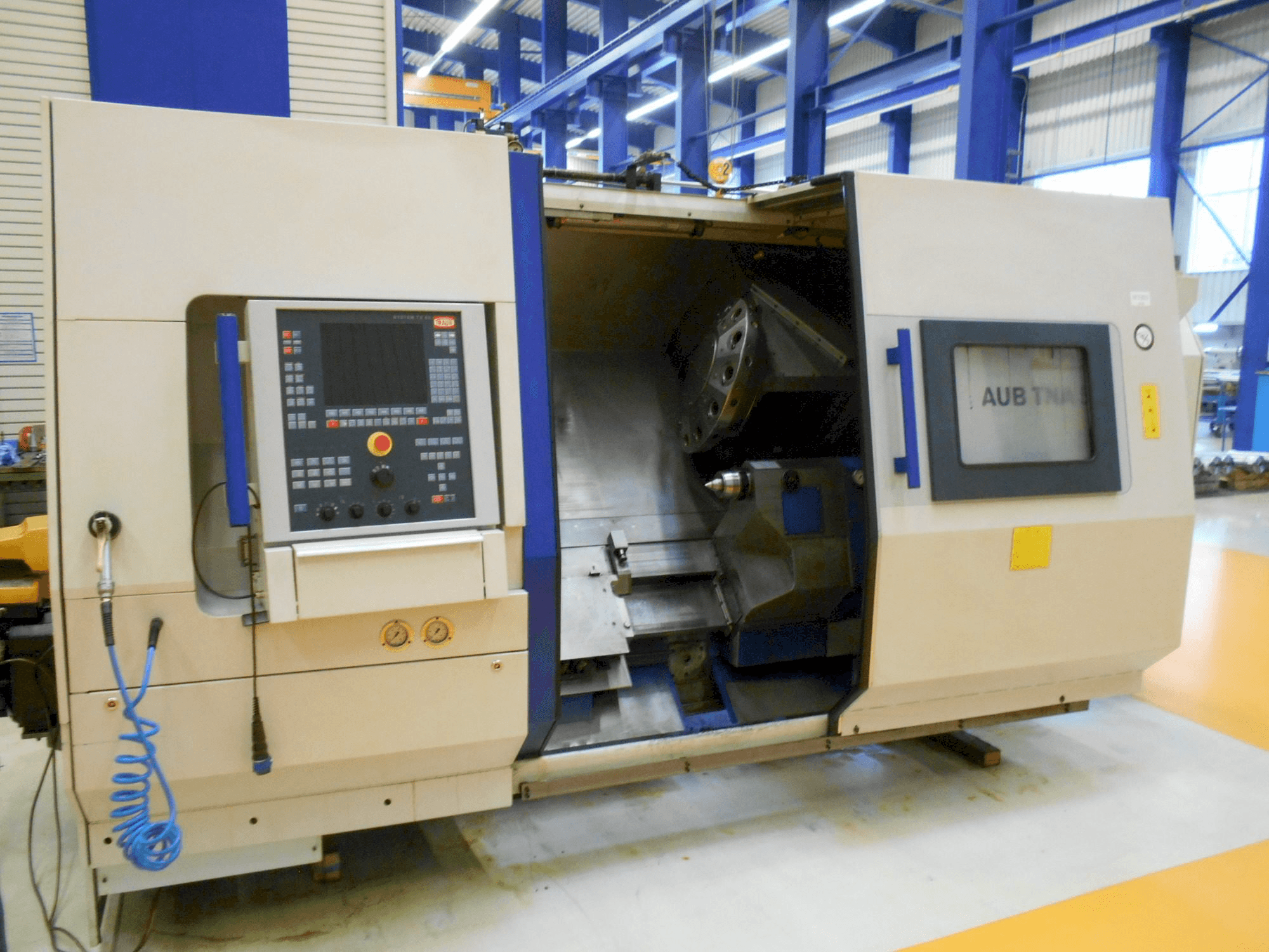 Prikaz stroja TRAUB TNA 500 sprijeda