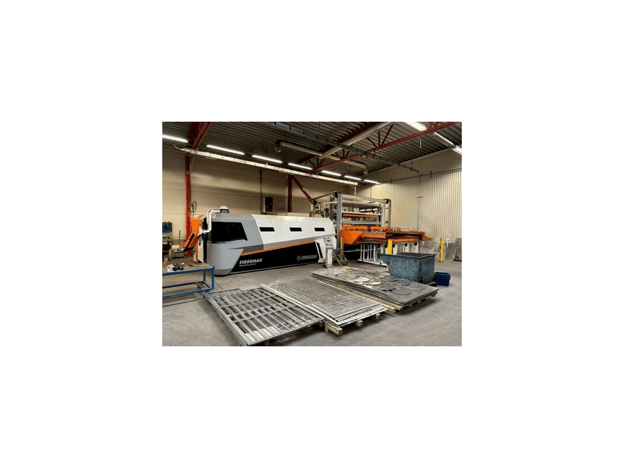 Prikaz stroja ERMAKSAN Fibermak 4KW sprijeda