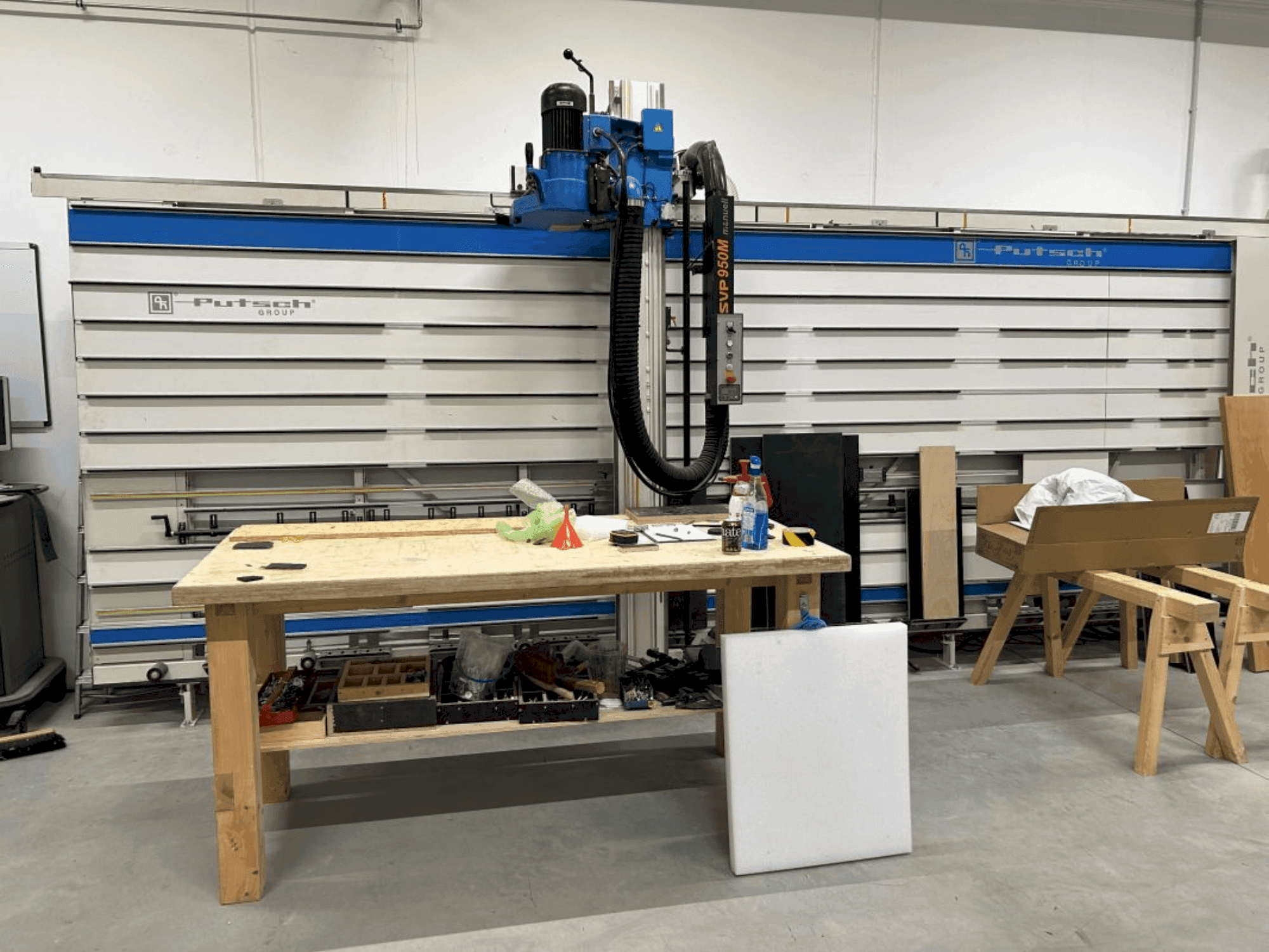 Prikaz stroja PUTSCH SVP 950M sprijeda