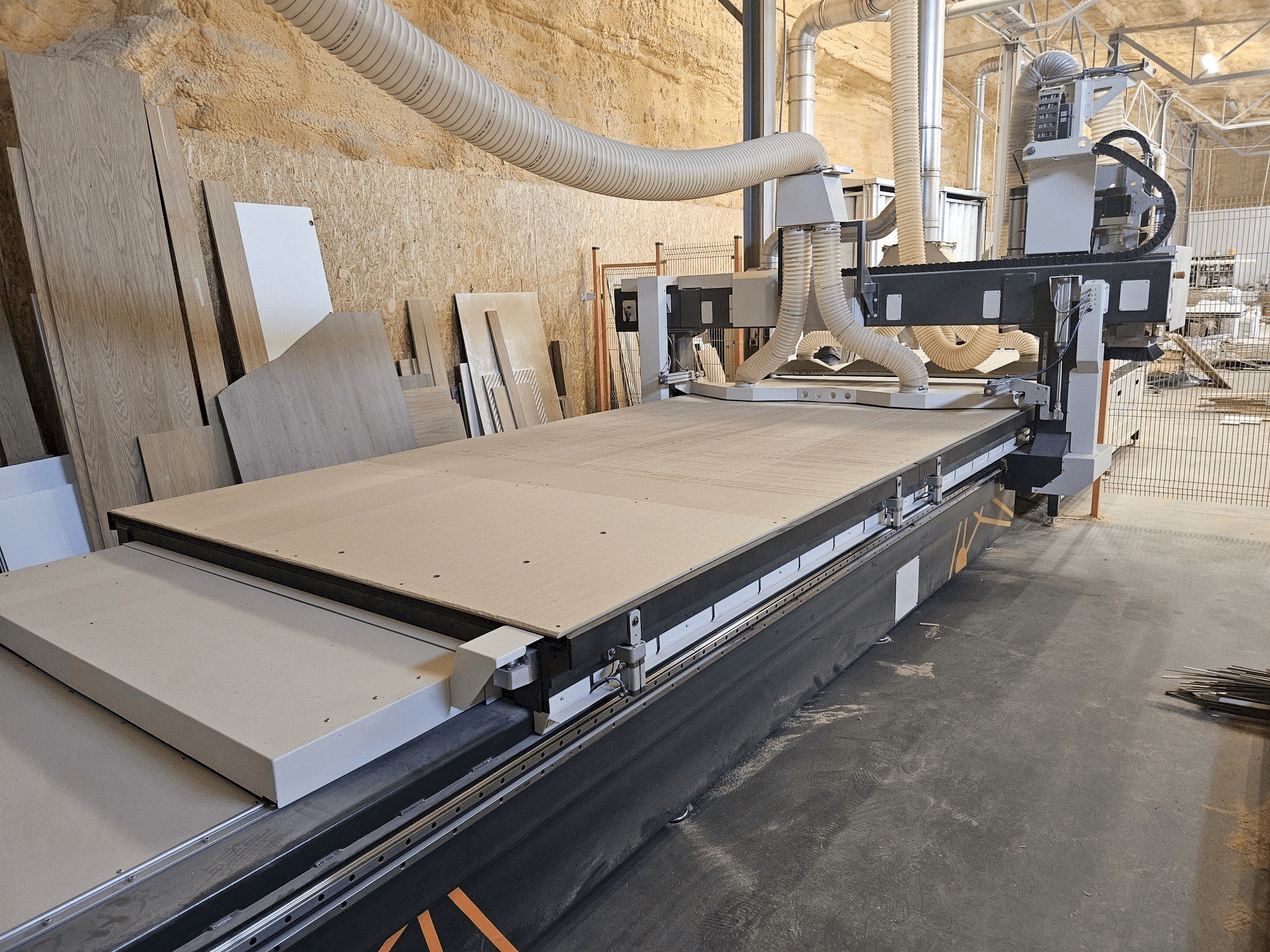 Prikaz stroja INFOTEC 4121 PRO EVO sprijeda